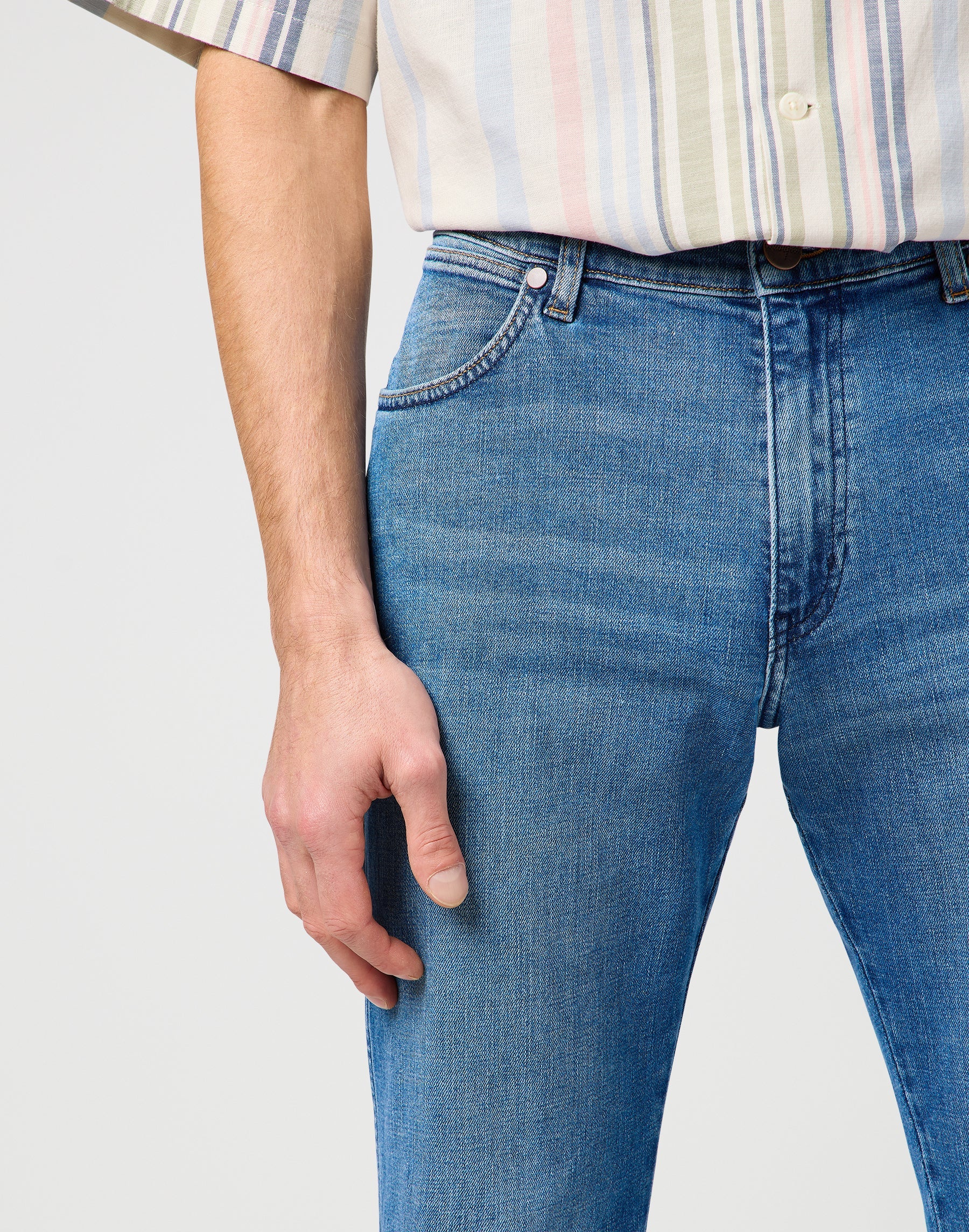 River en jeans bleu Bedazzled Wrangler