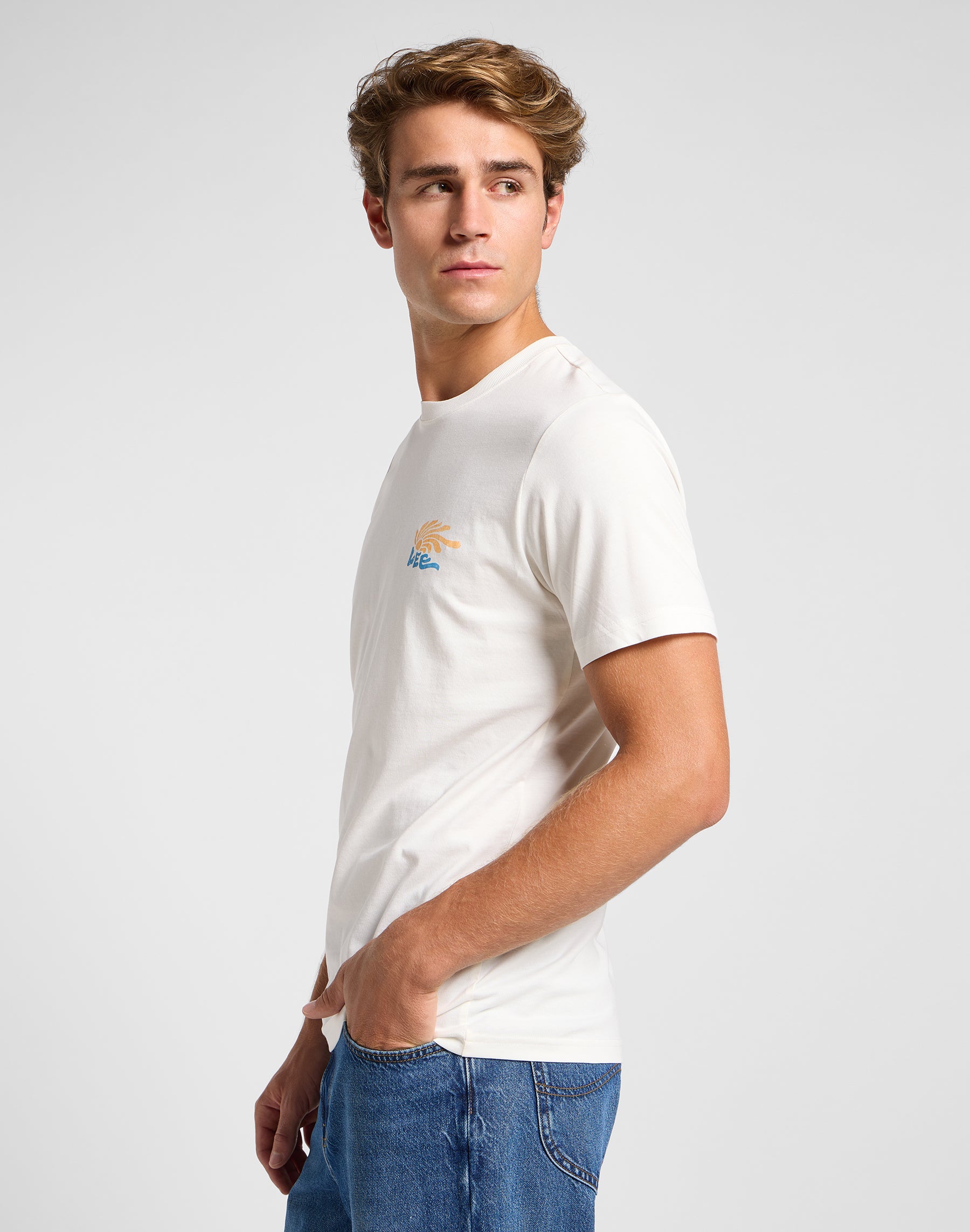Medium Logo Tee en écru T-shirts Lee