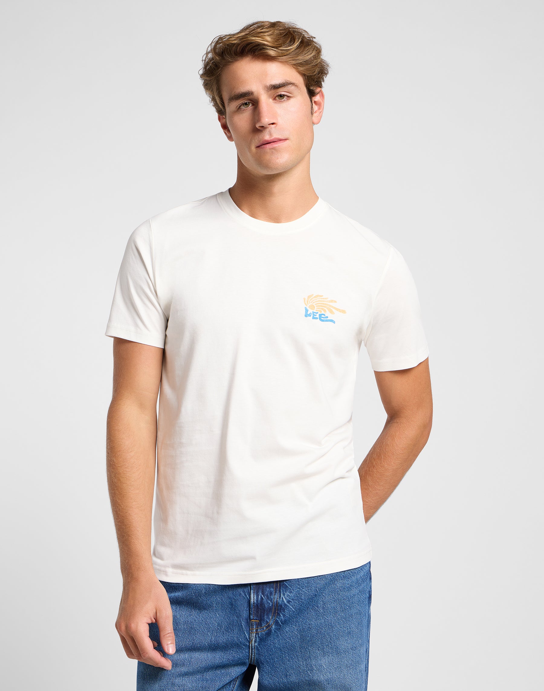 Medium Logo Tee en écru T-shirts Lee