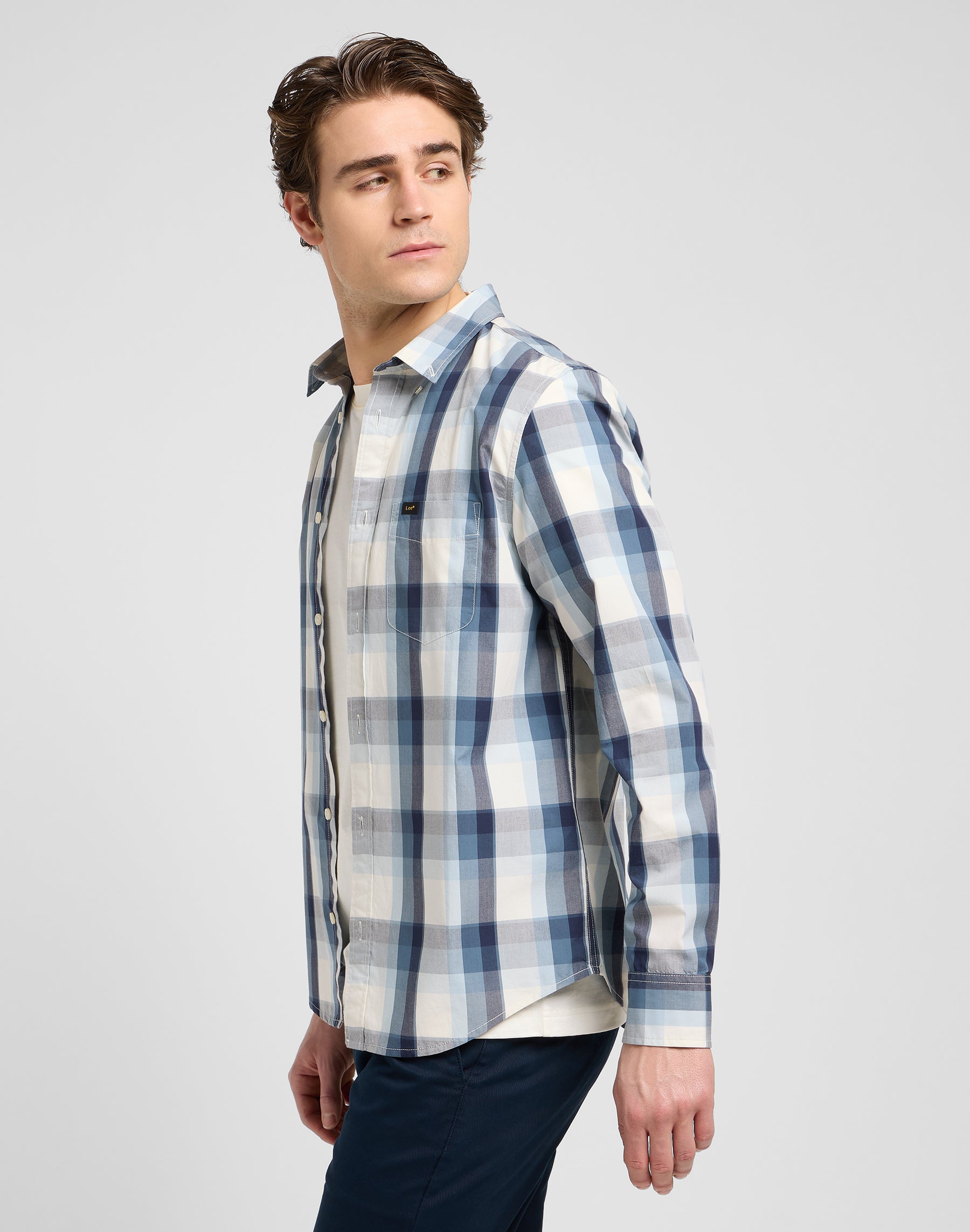 Lee Button Down in Vintage Blue Ombre Chemises Lee