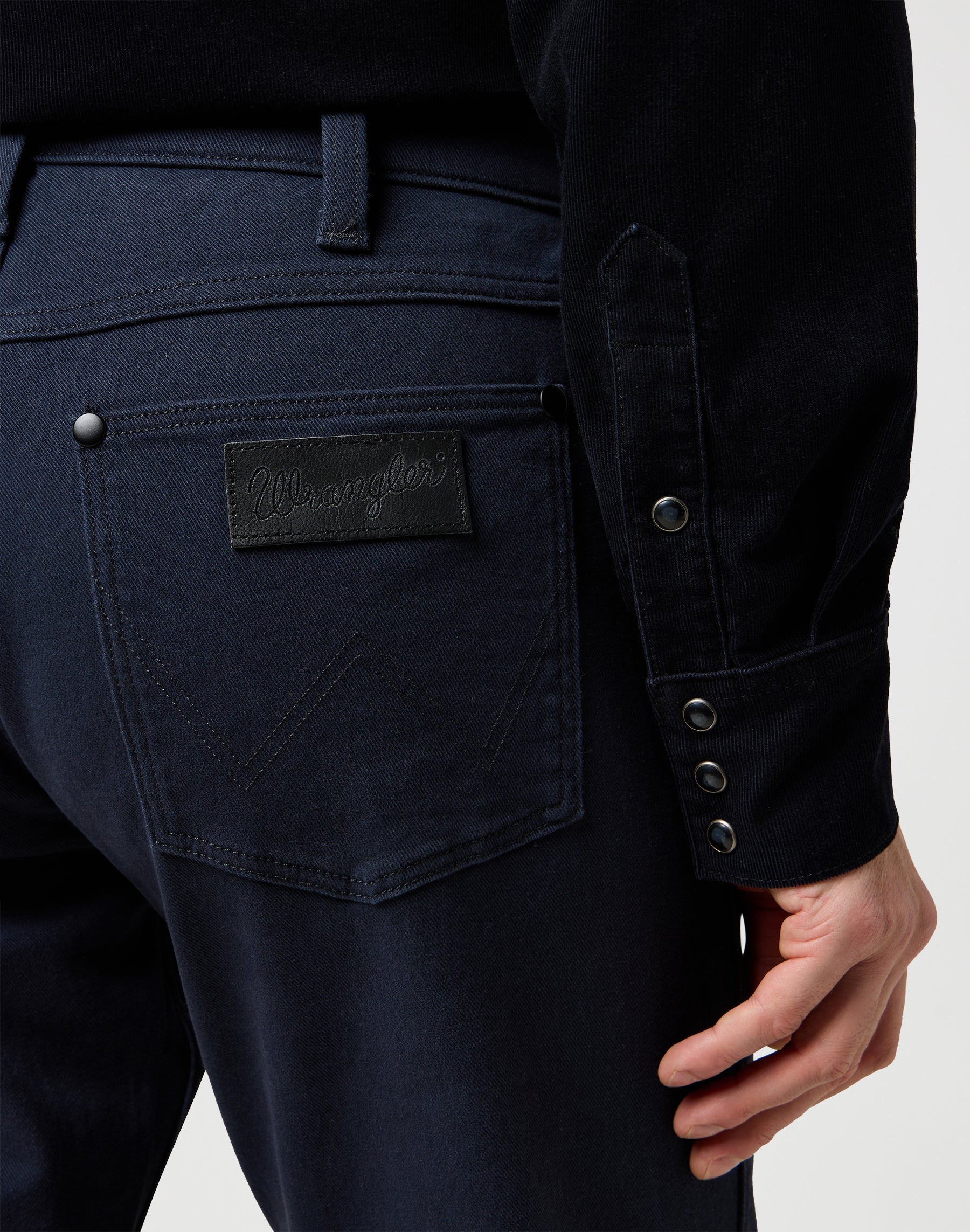Greensboro in Dark Navy Pantalon Wrangler