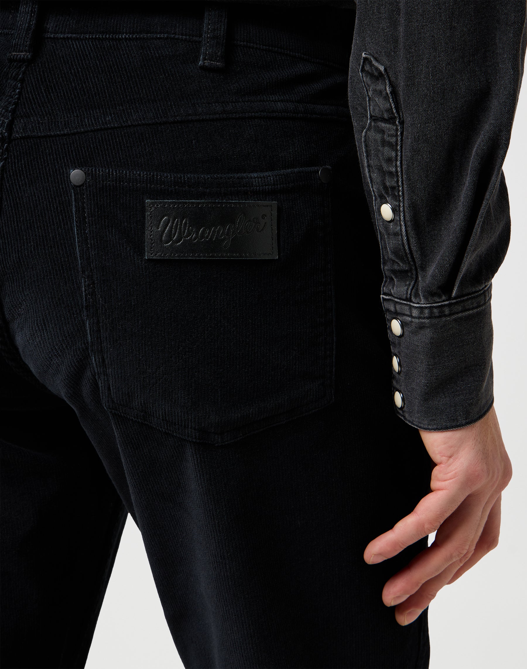 Greensboro in Black Pantalon Wrangler