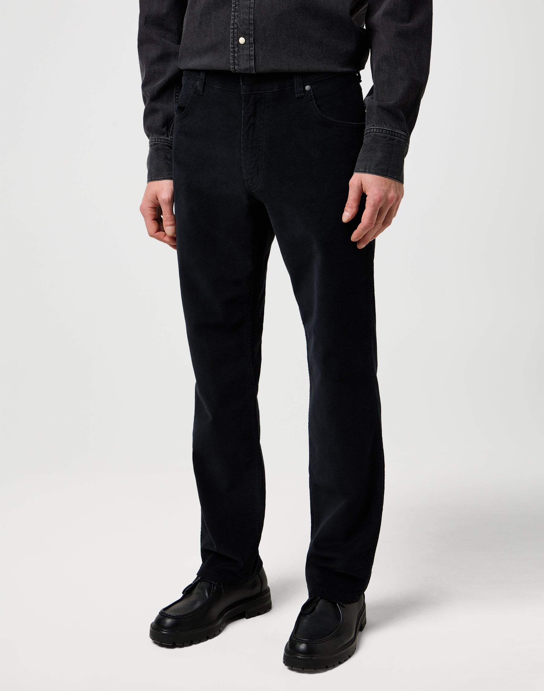 Greensboro in Black Pantalon Wrangler