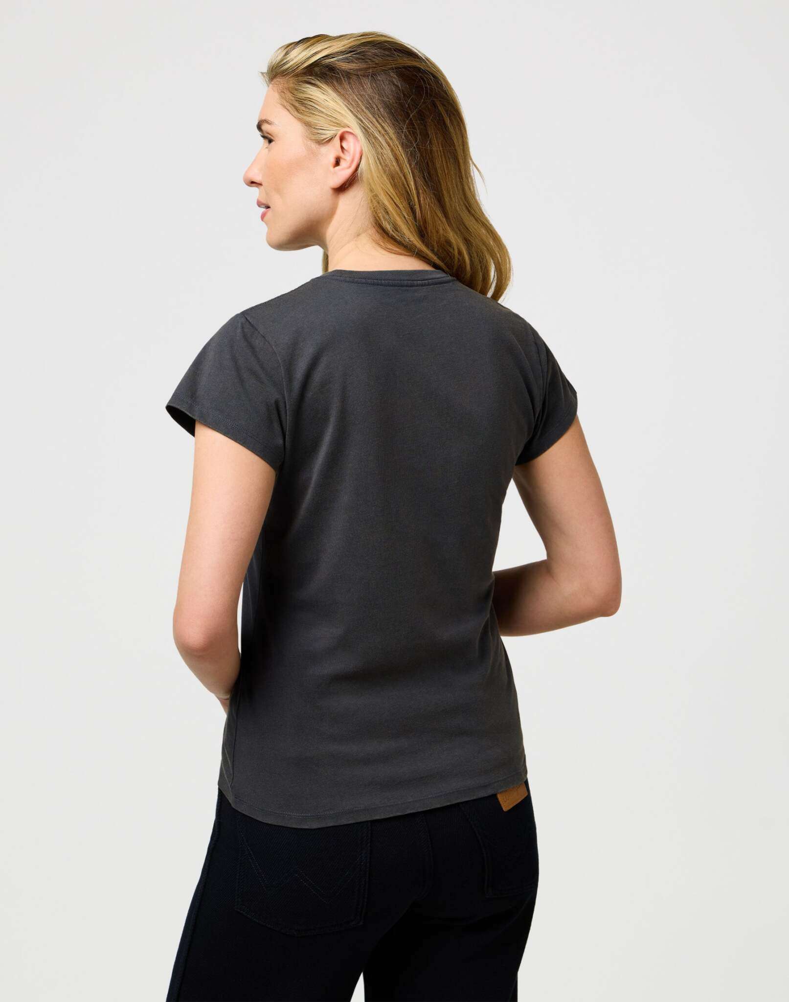 Shrunken Band Tee in Faded Black T-shirts Wrangler