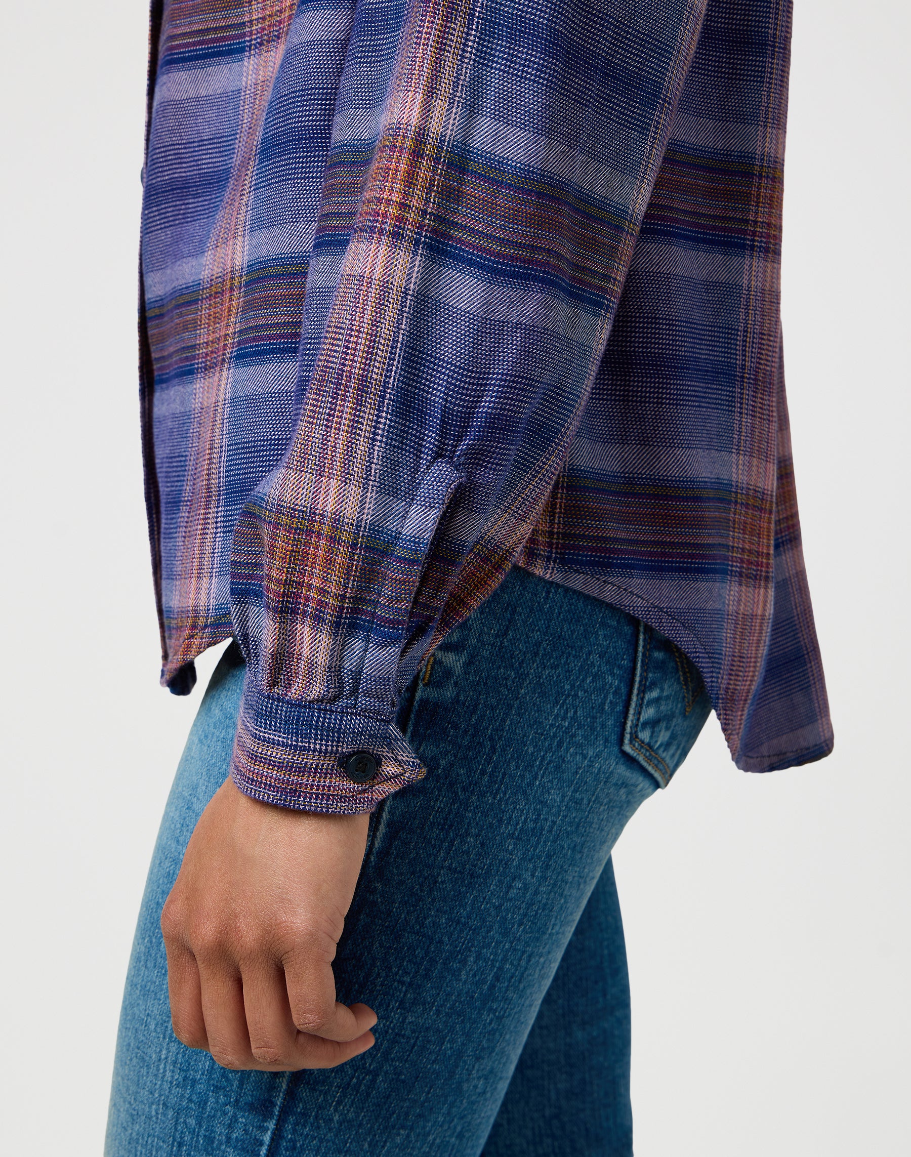 Femme Western Shirt in Earth Red Chemises Wrangler