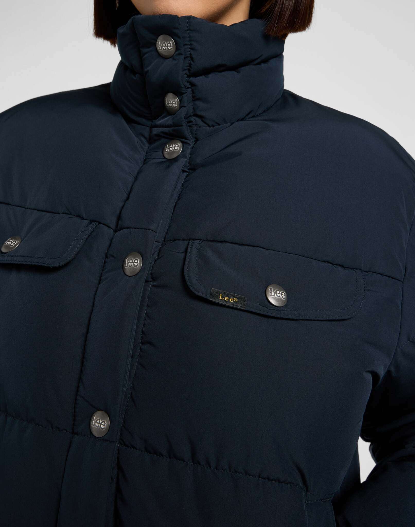 Rider Puffer Jacket in Black Vestes Lee