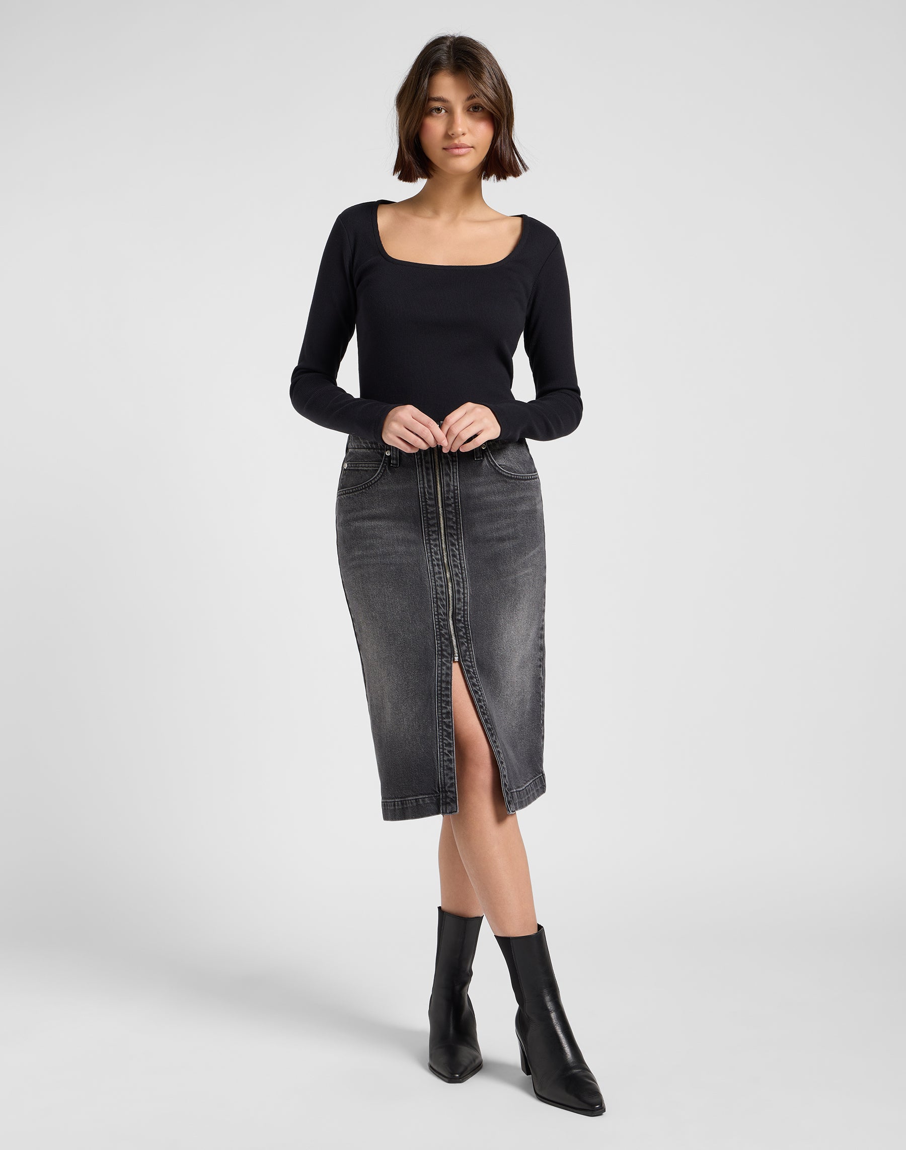 Ls Square Neck in Black T-shirts Lee