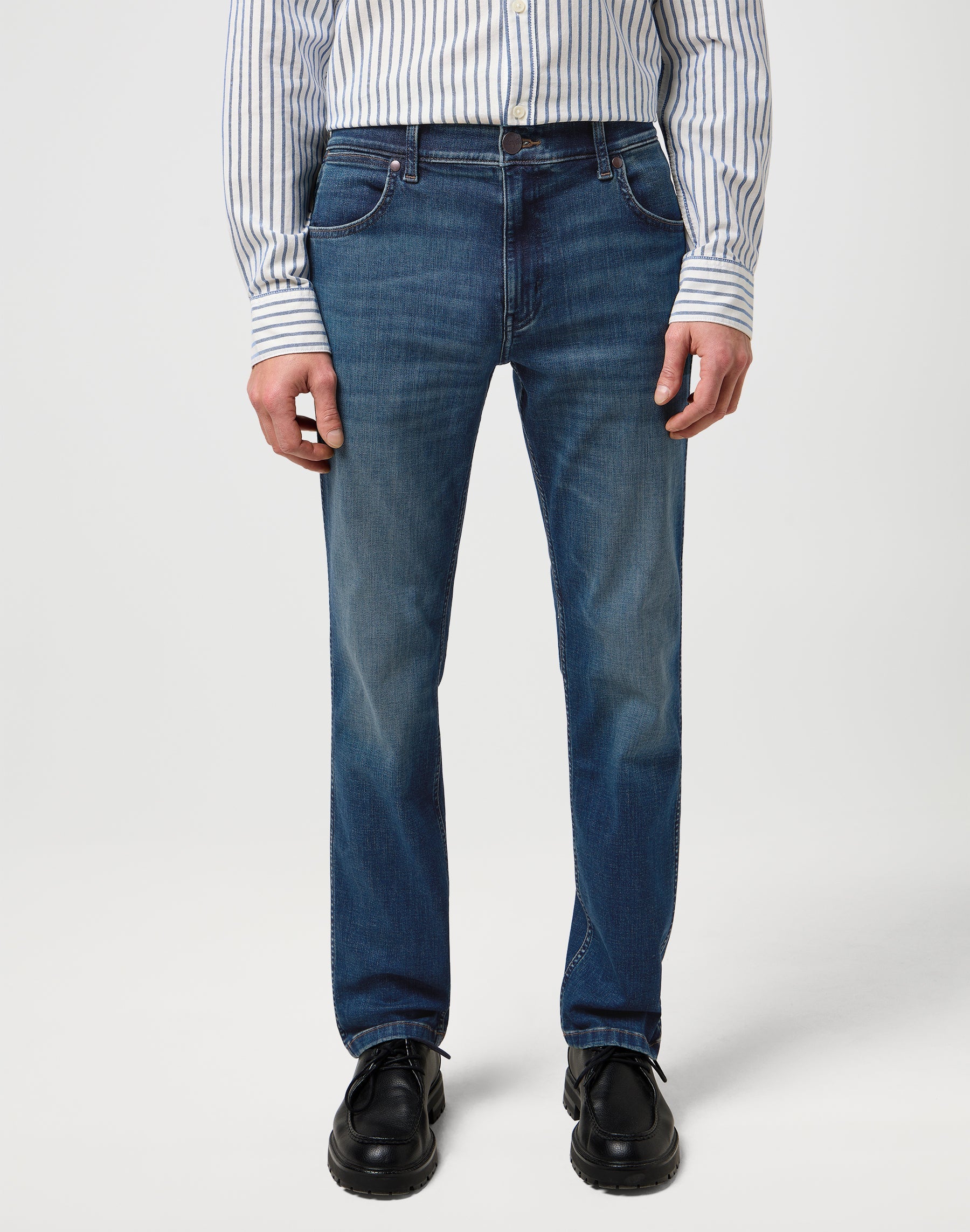 Greensboro en bleu marine Jeans Wrangler