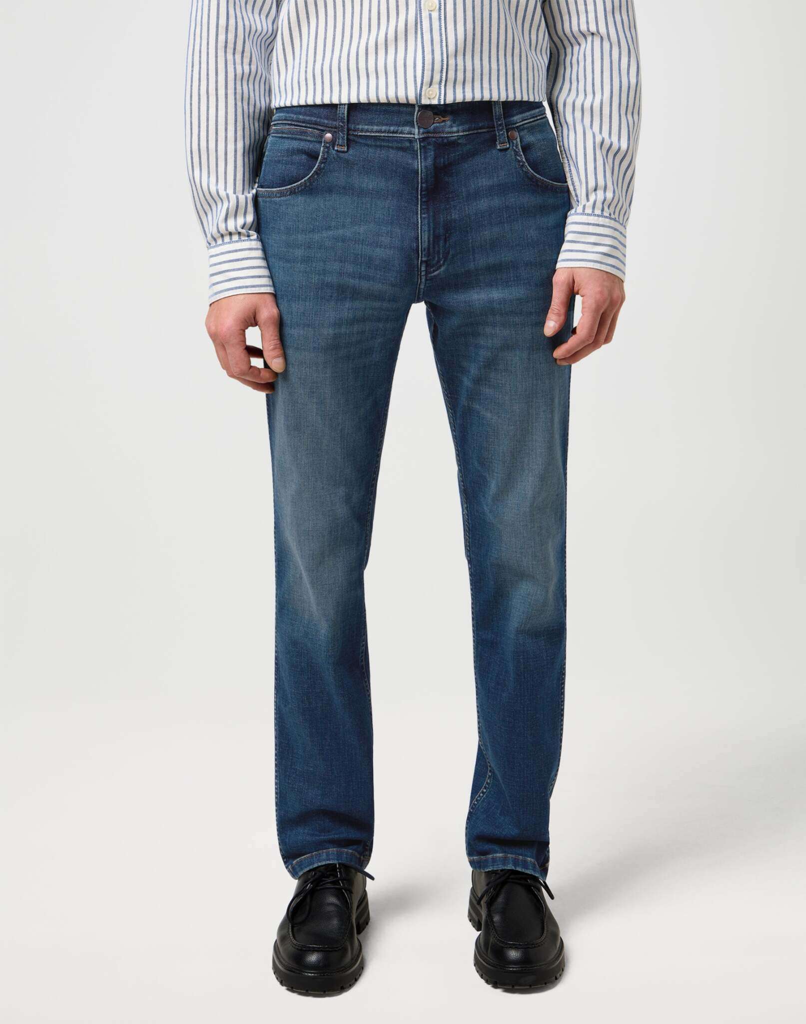 Greensboro en bleu marine Jeans Wrangler