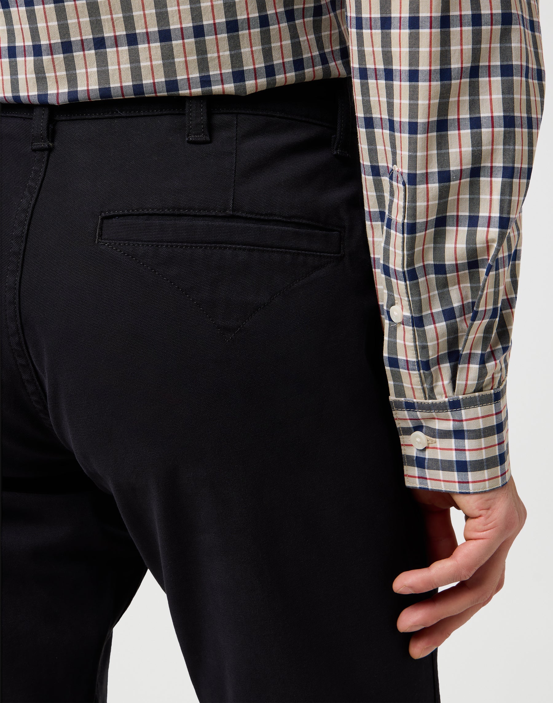 Regular Chino in Black Pantalon Wrangler