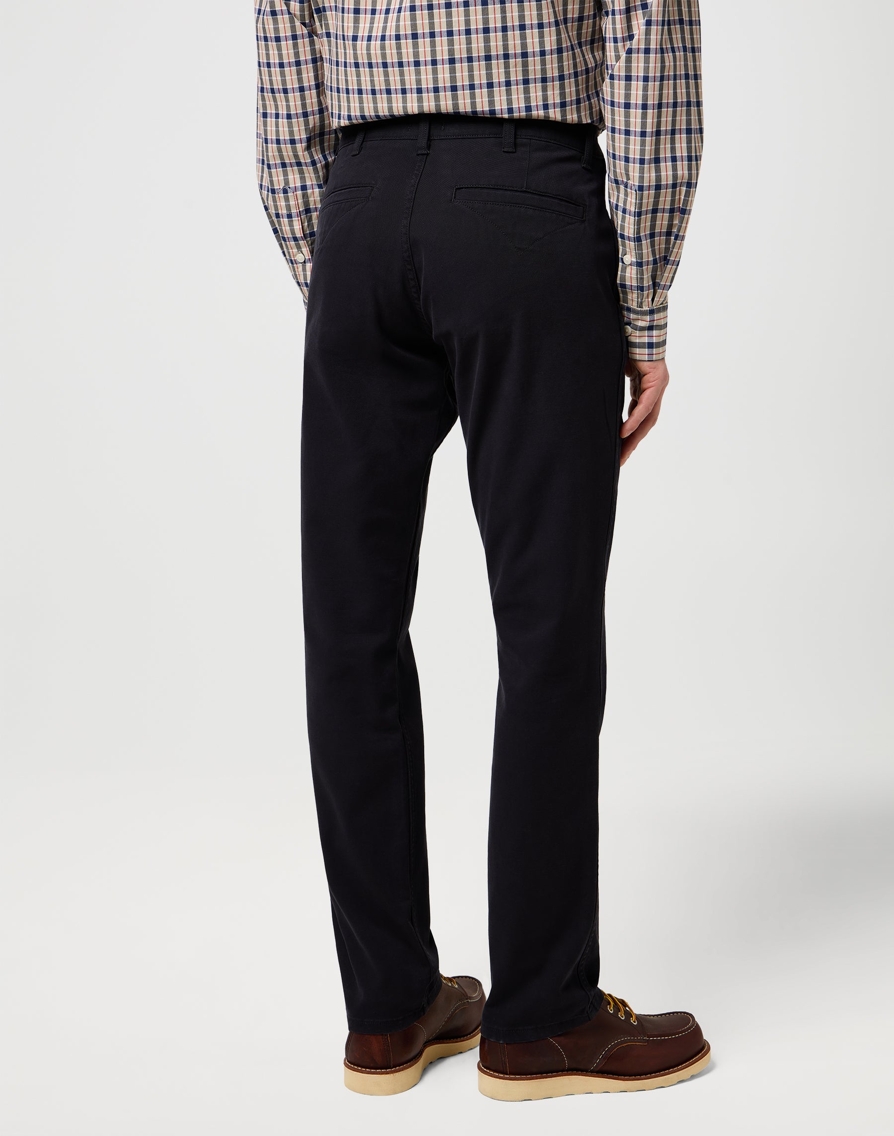 Regular Chino in Black Pantalon Wrangler