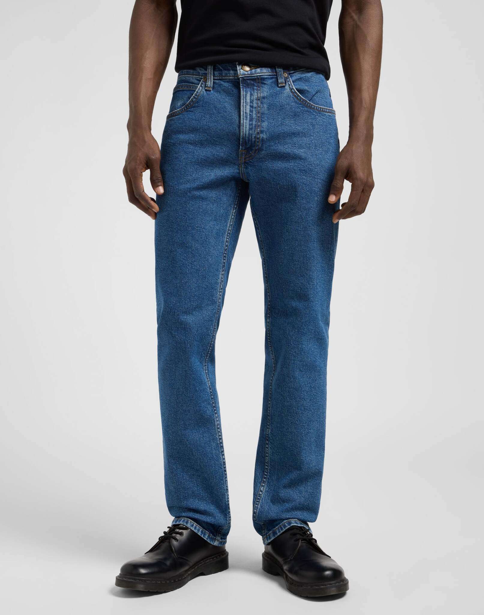 Brooklyn Straight in Belmont Jeans Lee