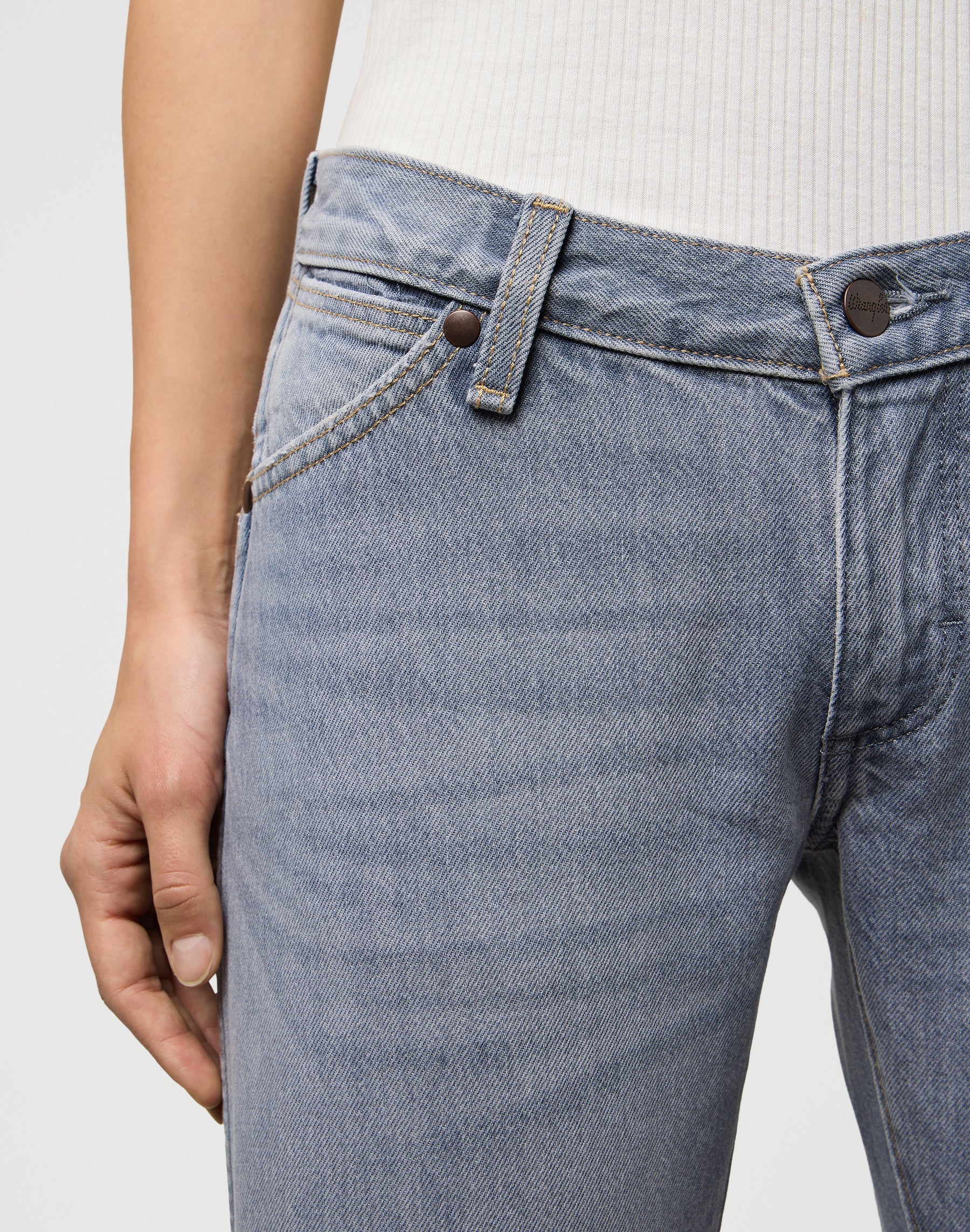 Jean cowboy Low Rise en jean Haute Haze Wrangler