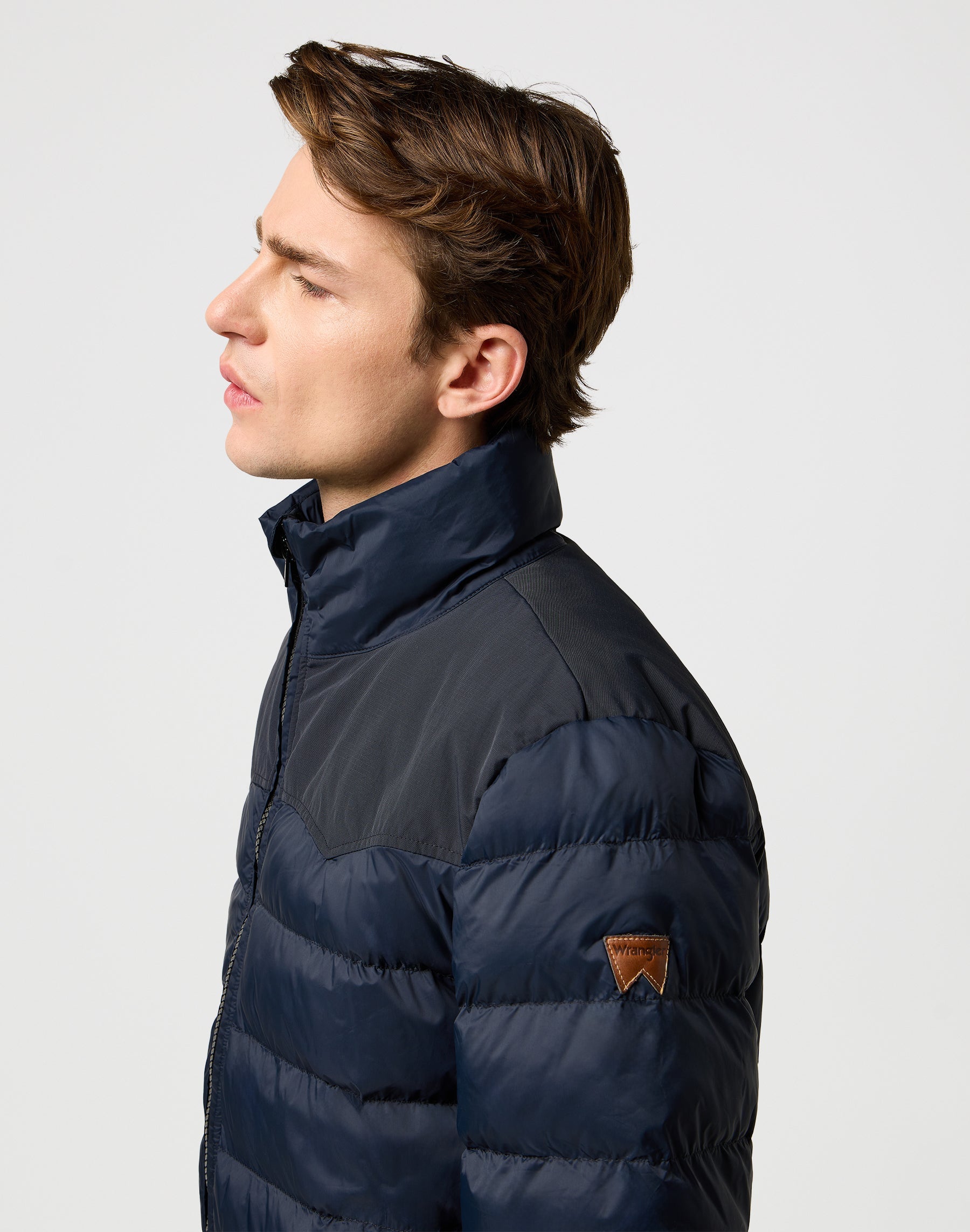 Packable Puffer in Black Vestes Wrangler