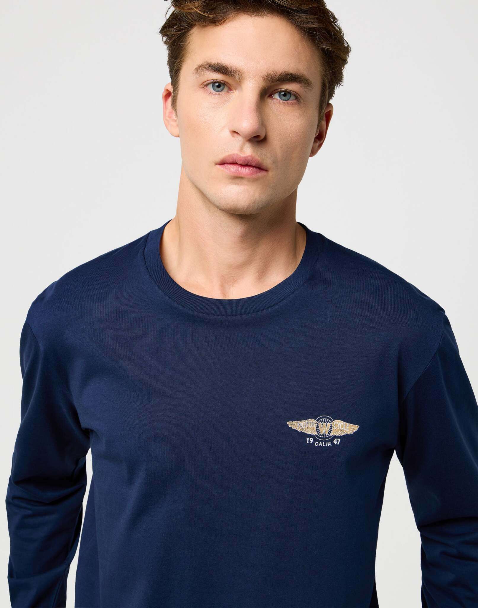 Ls Americana Tee in Navy T-shirts Wrangler
