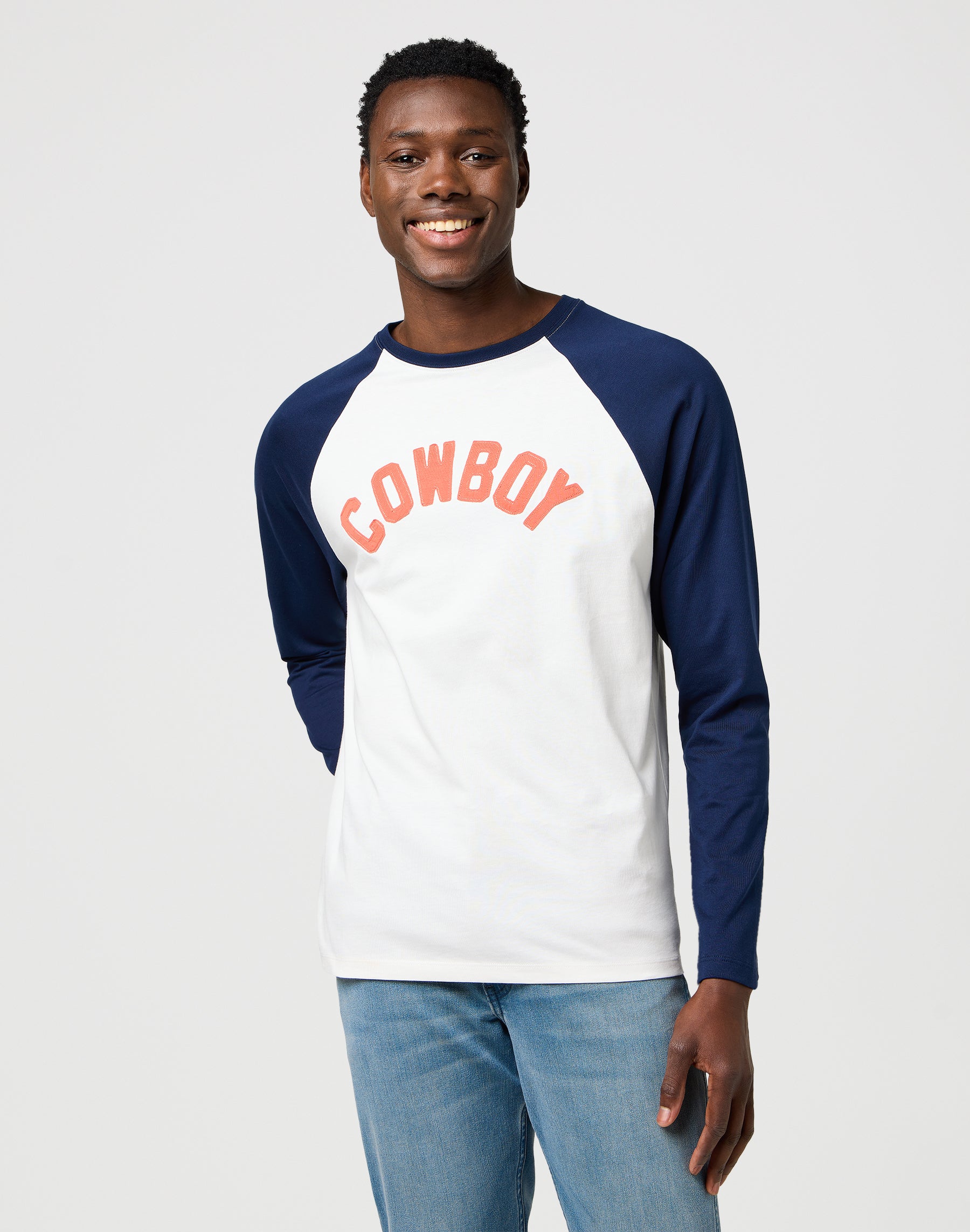 Ls Baseball Tee in Black Iris T-shirts Wrangler