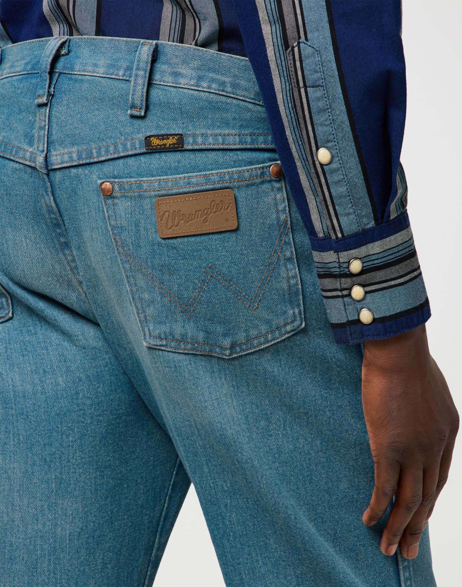 13Mwz en jeans Wrangler Iron Forge