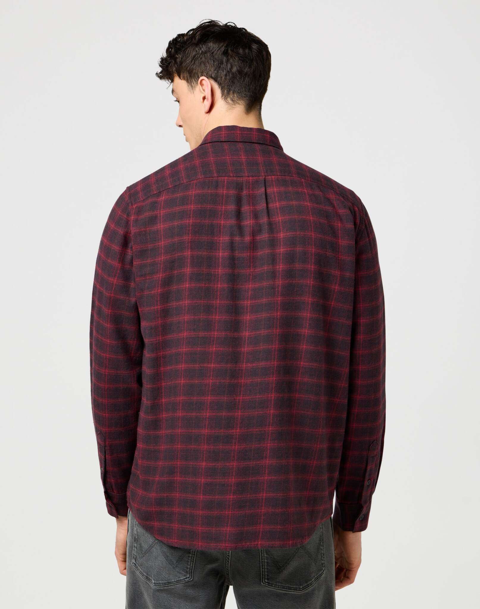 1 pt Flannel Shirt in Black Wine Chemises Wrangler