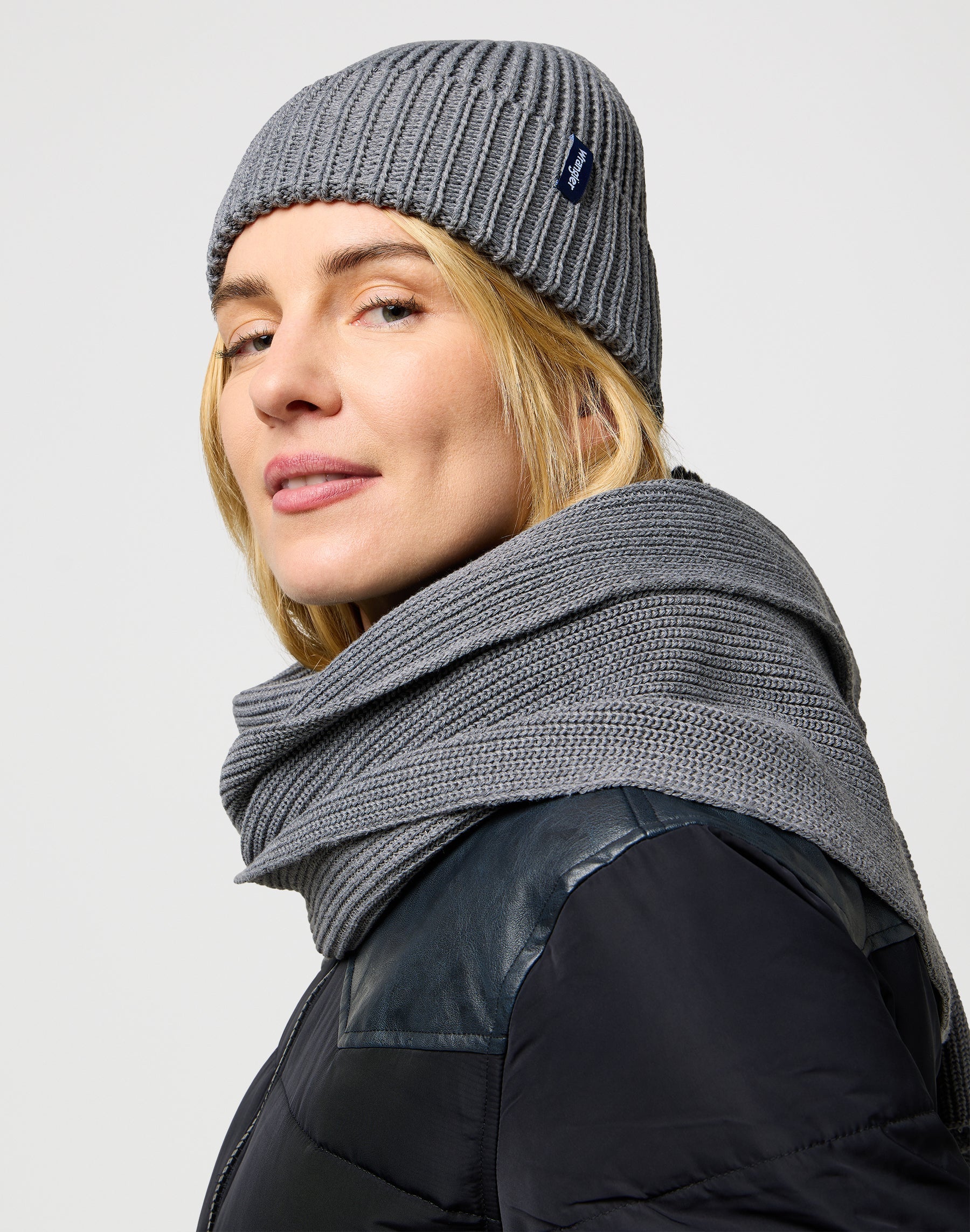 Scarf Beanie Set in Mid Grey Mel Écharpes Wrangler
