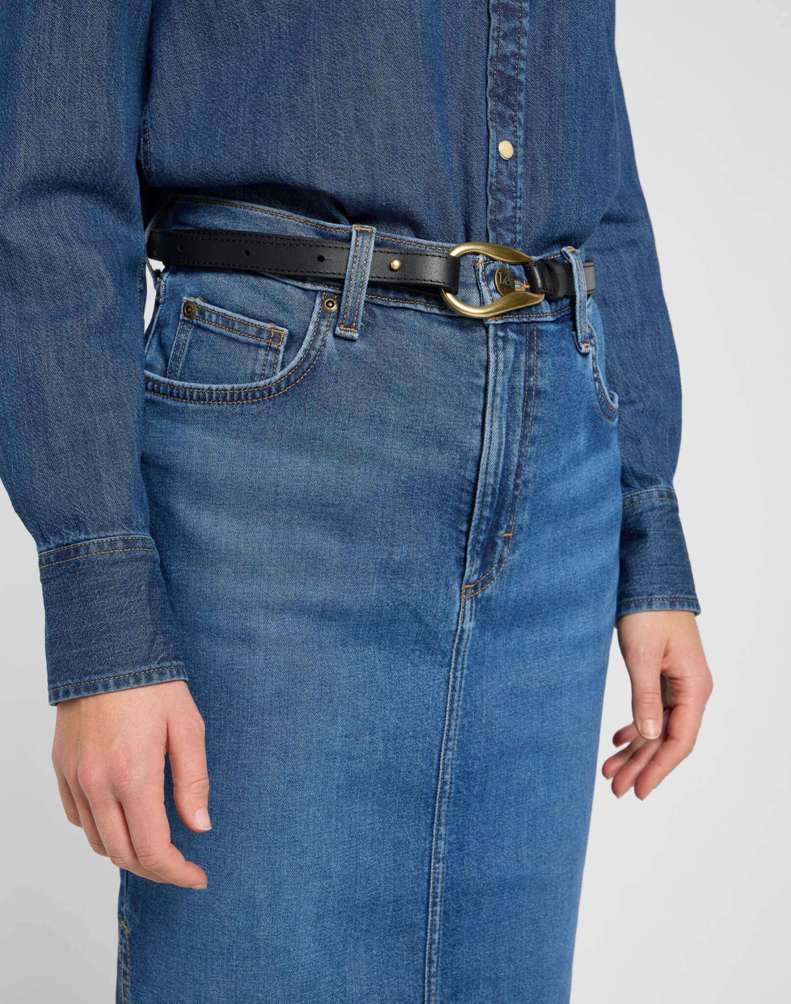 Loop Belt in Black Ceinture Lee