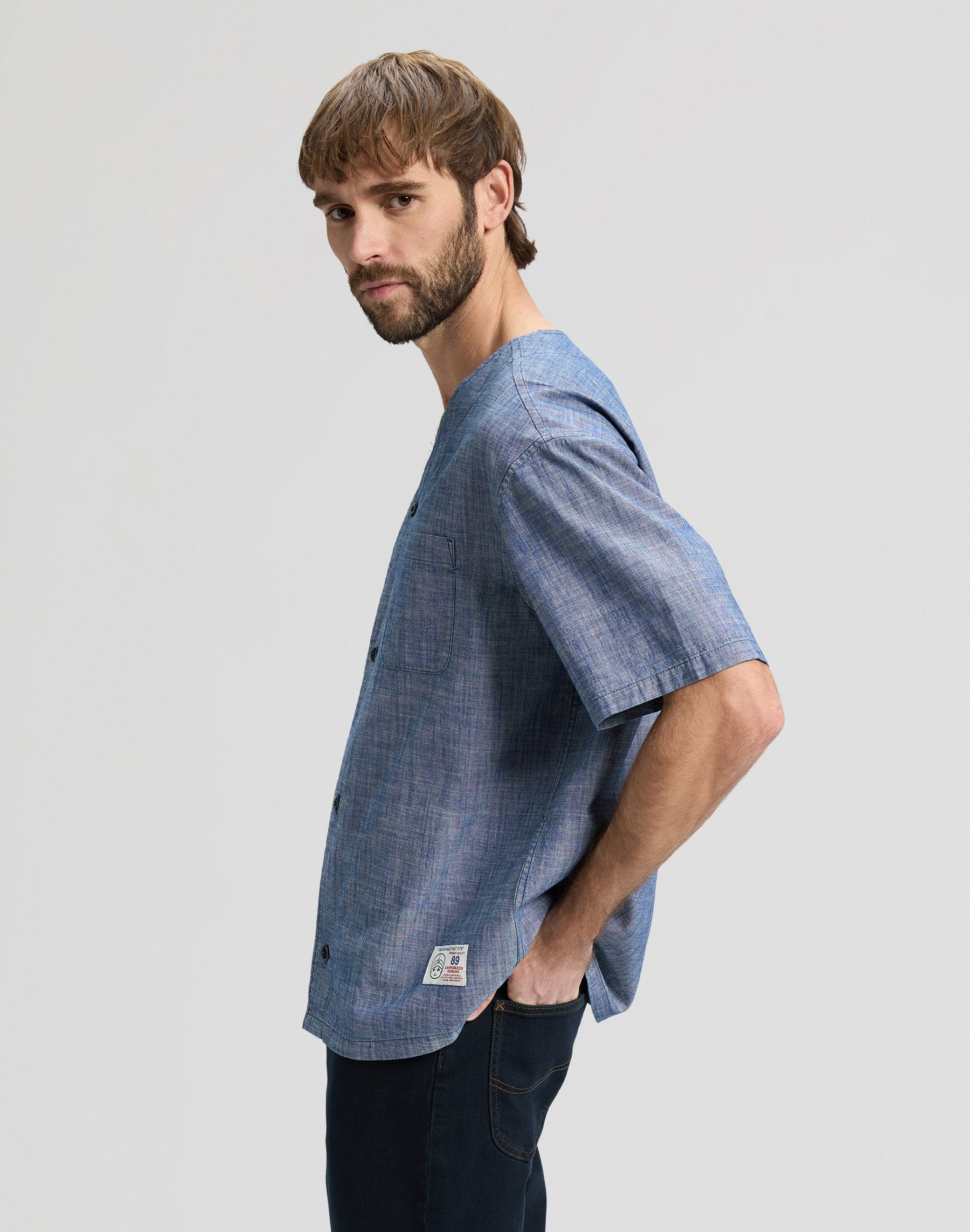 T-shirt de baseball avec poche en chambray délavé clair