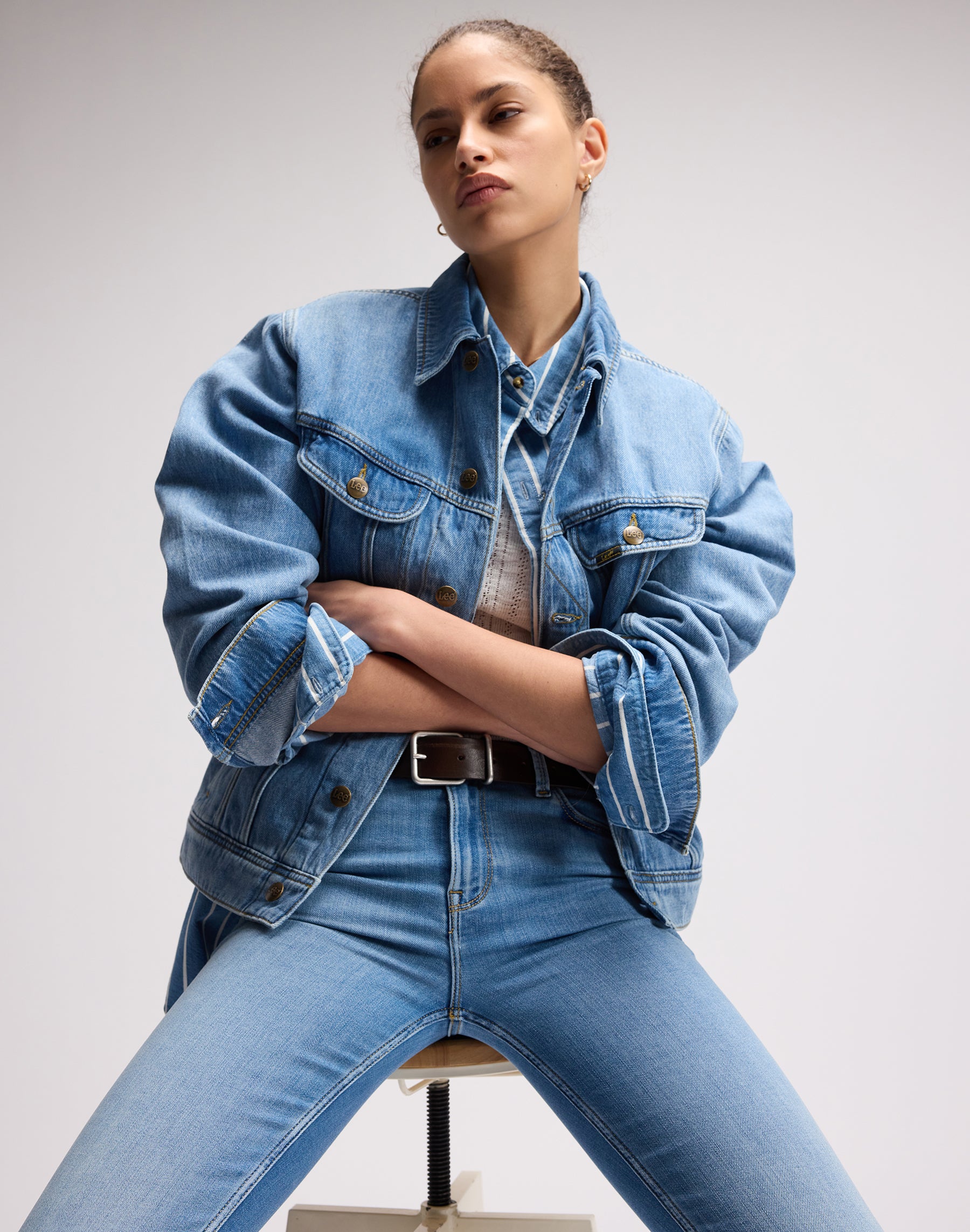 Scarlett High dans With Envy