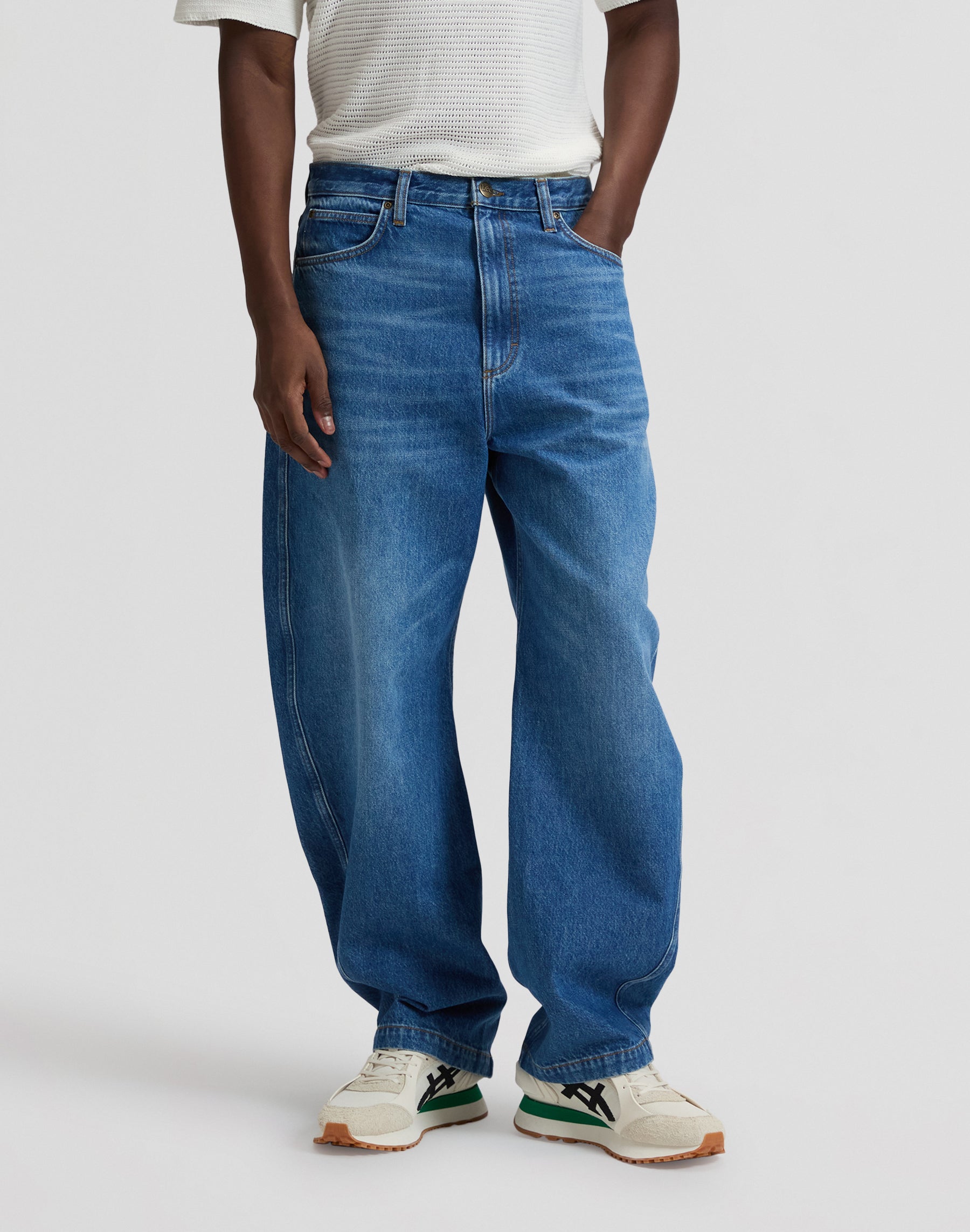 Barrel 5 Pocket dans Modern Maker