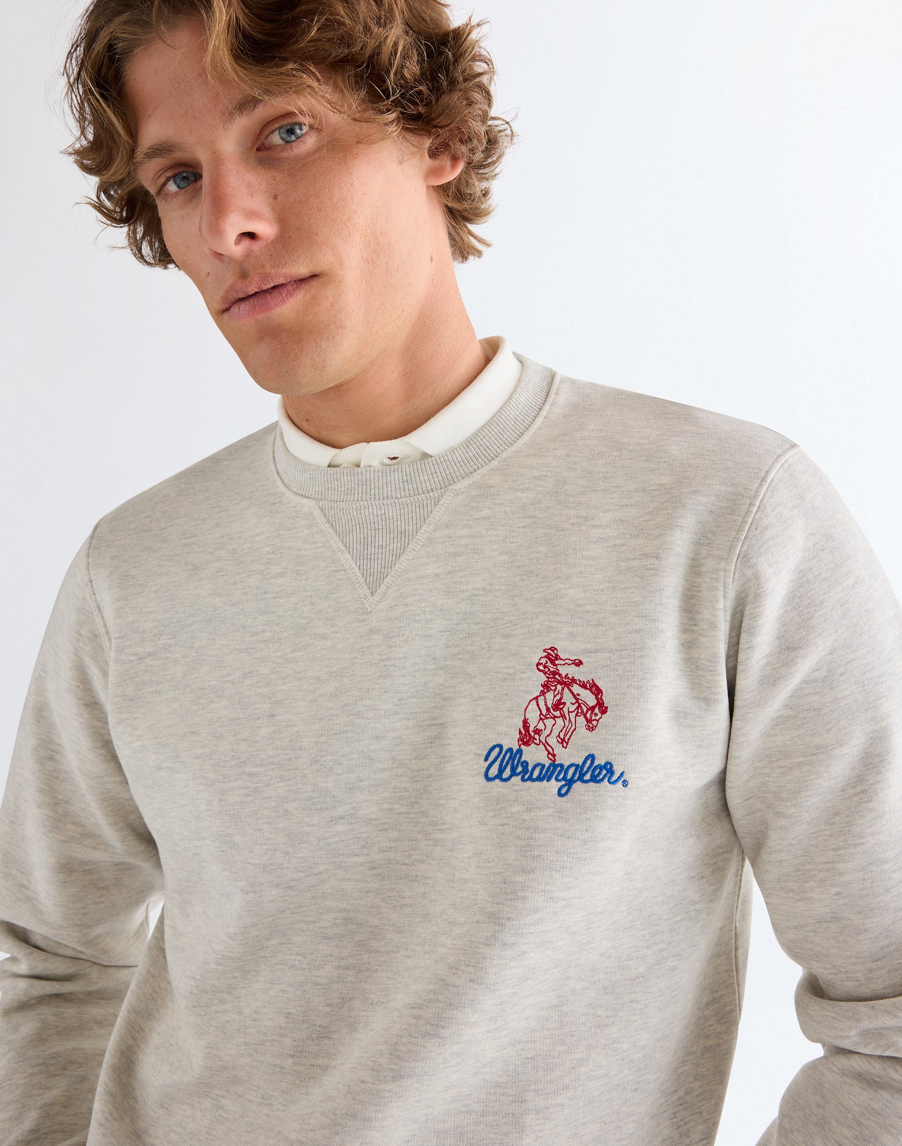 Équipe de broderie en sweat-shirts Oat Mel Wrangler