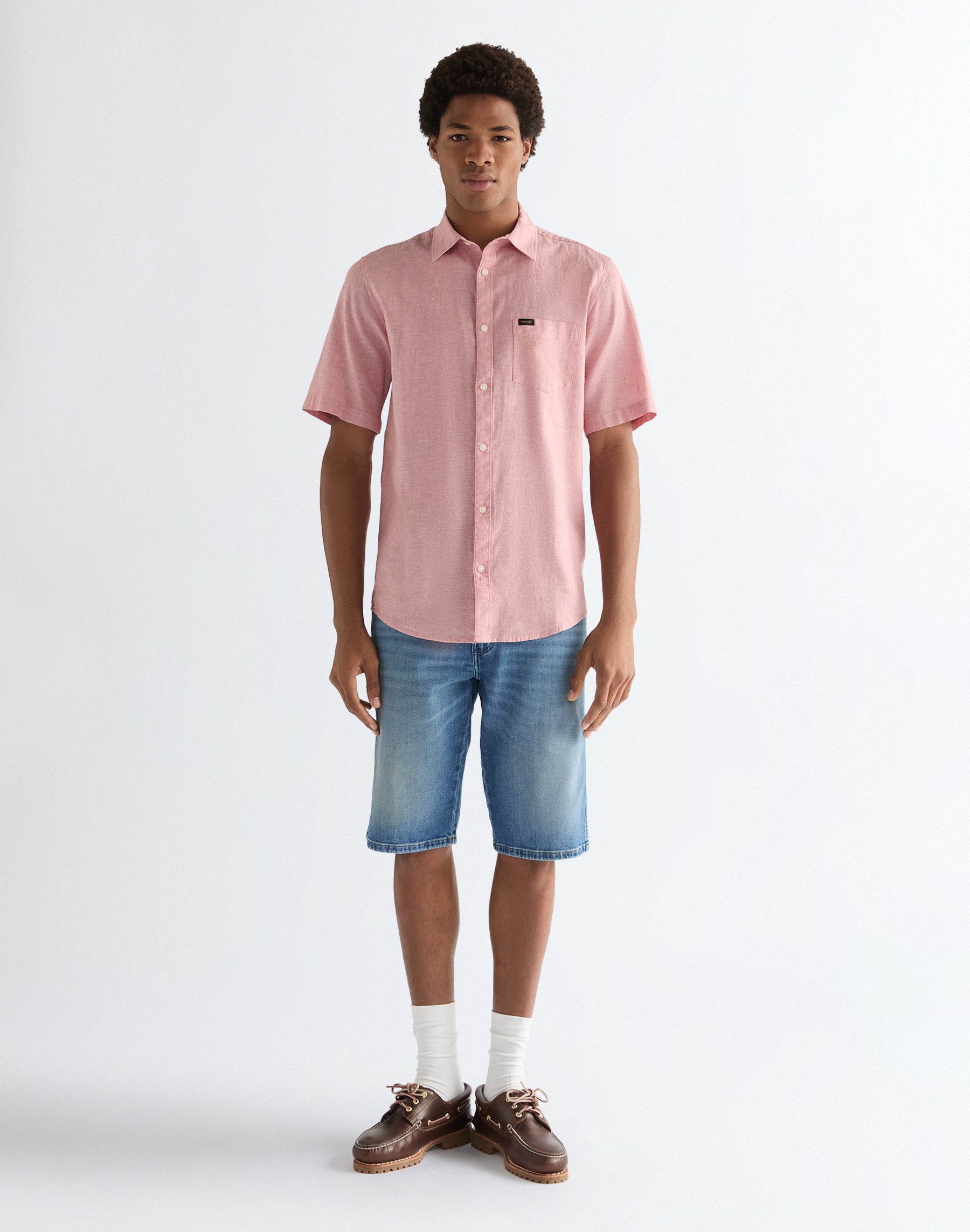 Chemise à manches courtes et 1 poche, couleur rose poudré Chemises Wrangler