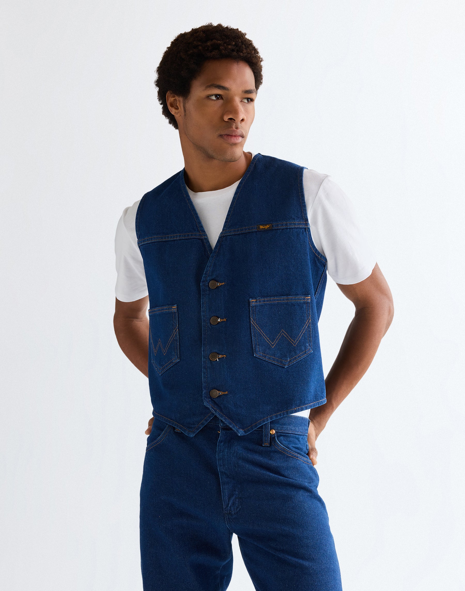 Gilet Cowboy Cut en indigo prélavé Vestes Wrangler
