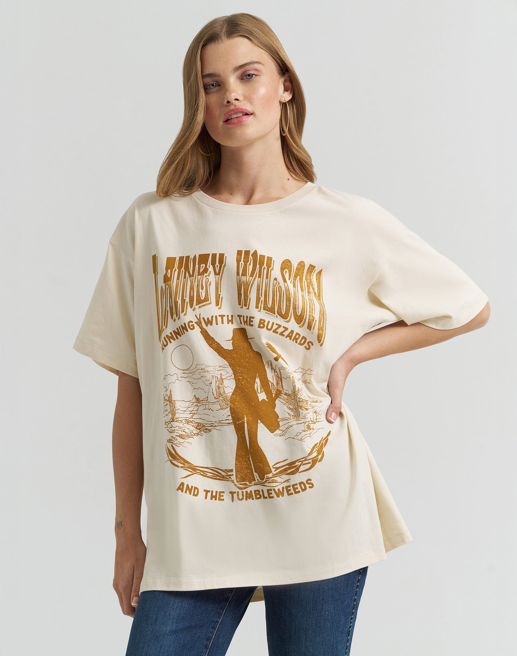 T-shirts Buzzards Tee in Cream Wrangler