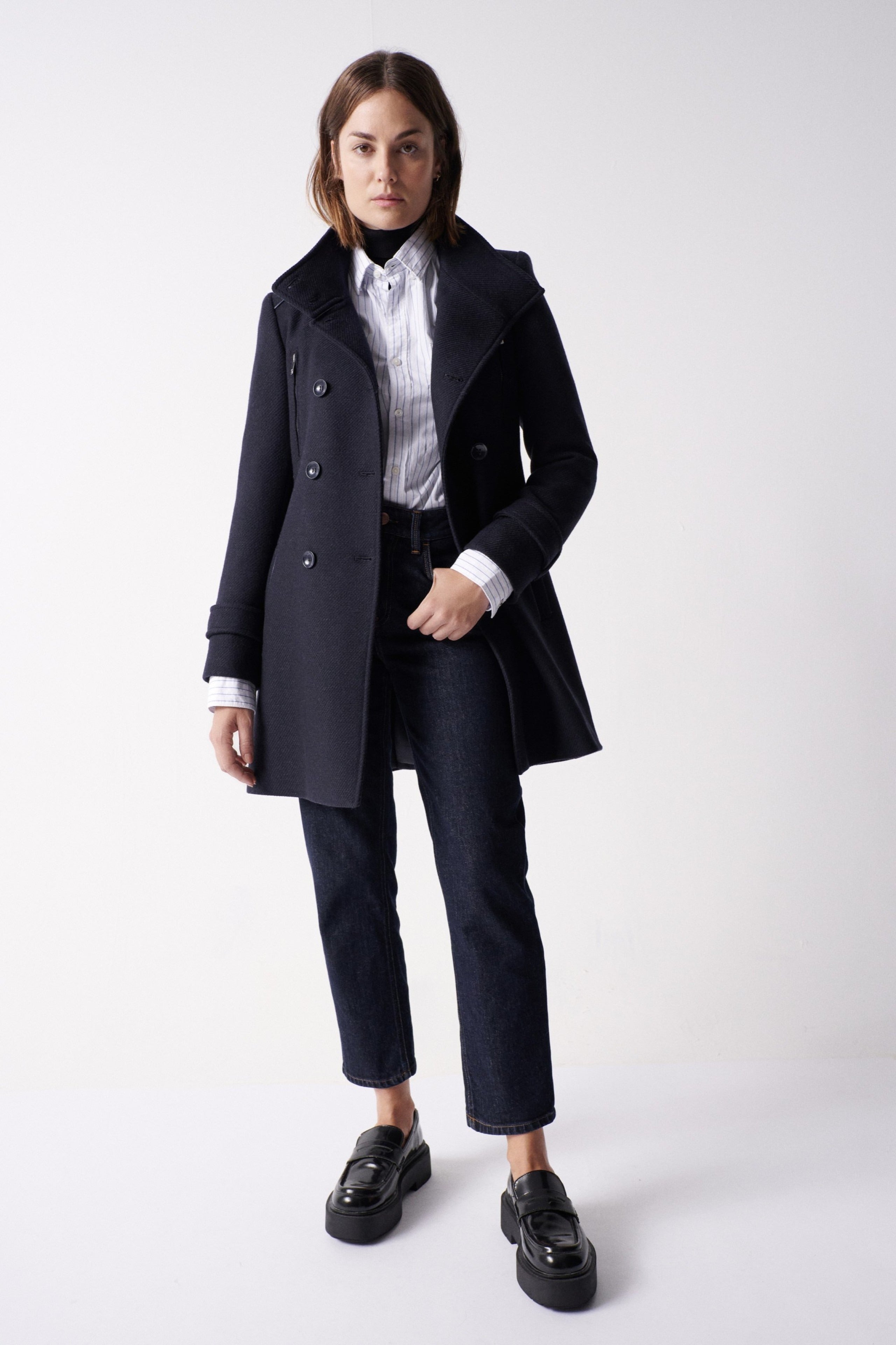 Grace Long Woolen Coat en bleu foncé