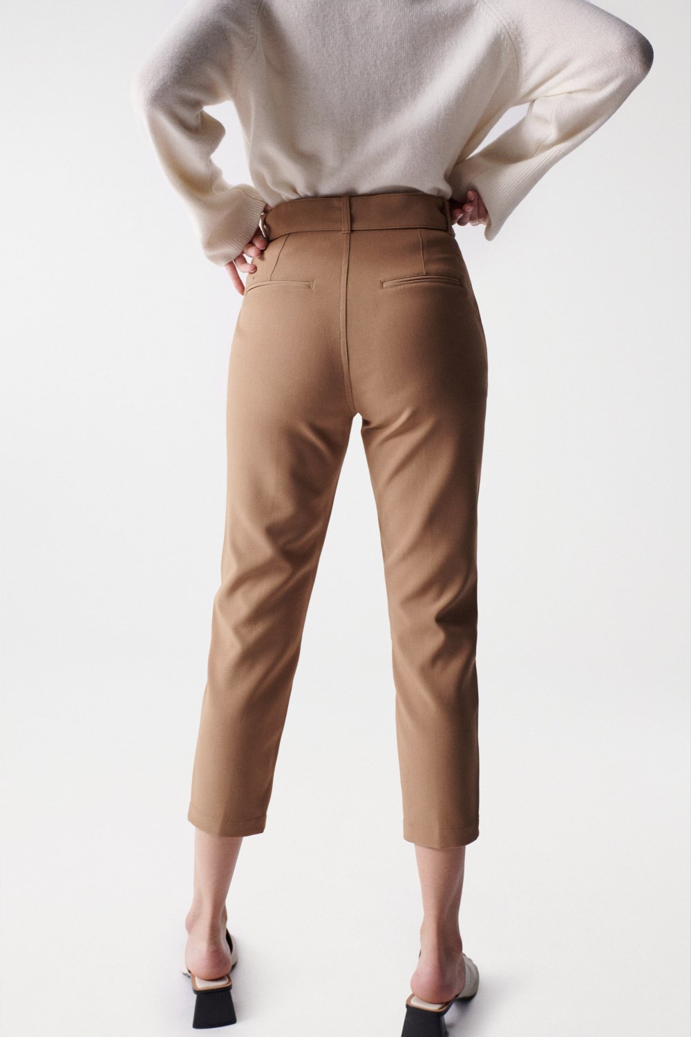 Chino Cropped Slim High Waist en Light Beige Pantalon Salsa Jeans