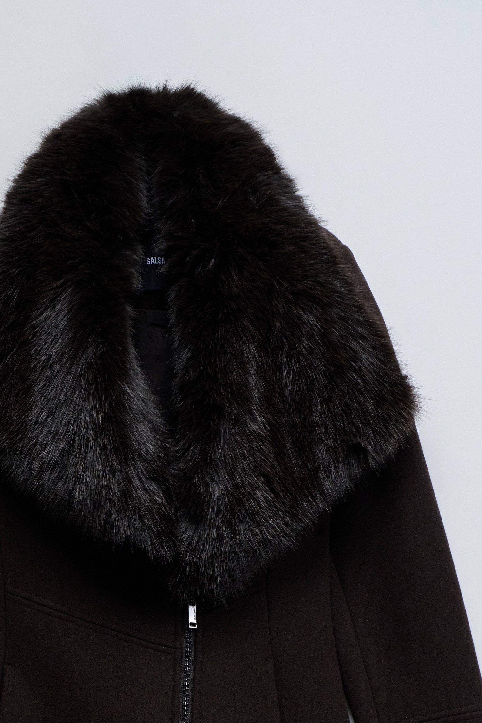 Wool Coat With Fur Collar in Marron foncé Vestes Salsa Jeans