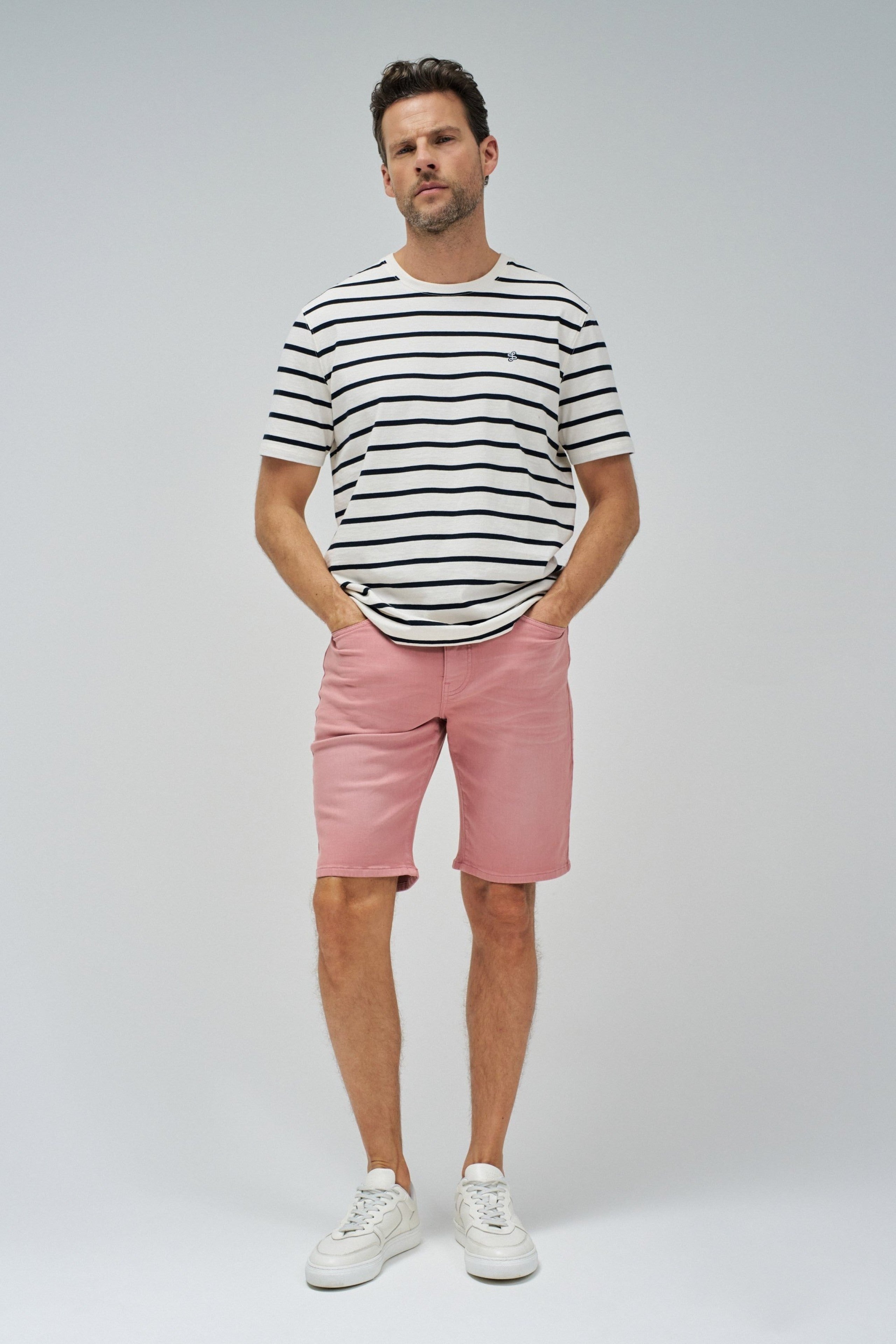 Short Jogger S-Activ Washed Colors en rose moyen Short en jean Salsa Jeans