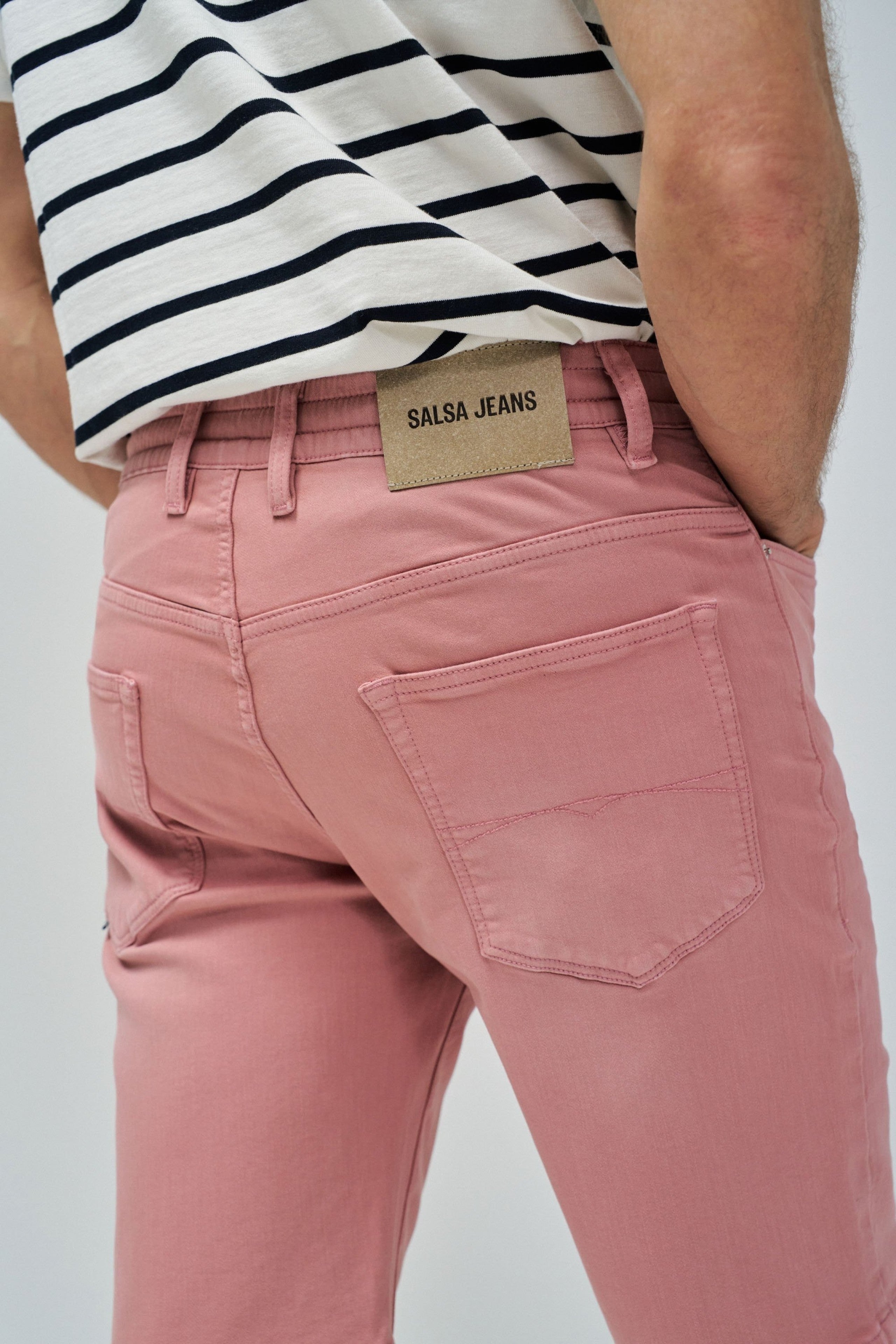 Short Jogger S-Activ Washed Colors en rose moyen Short en jean Salsa Jeans