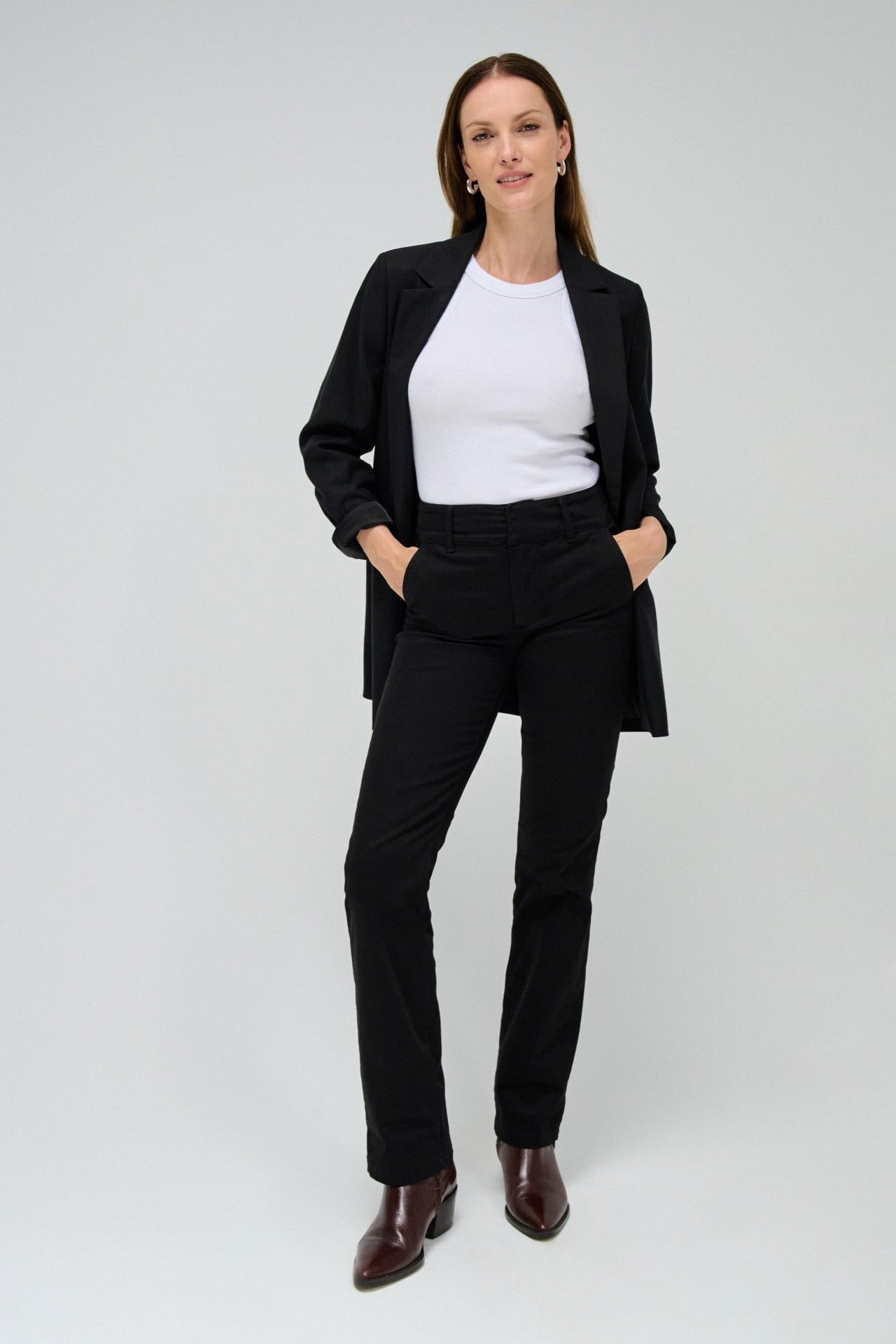 Secret Chino Straight in Black Pantalon Salsa Jeans