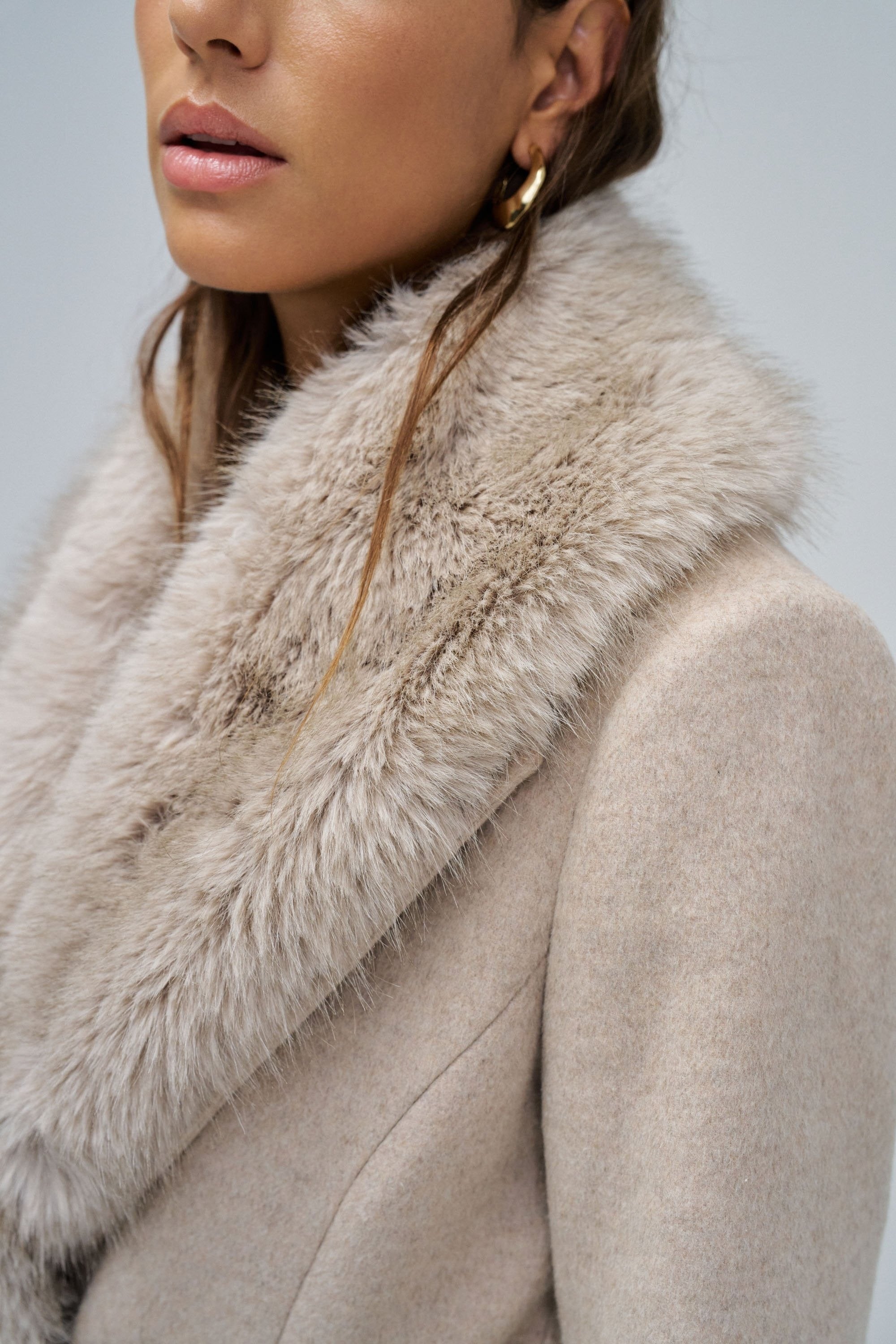 Long Wool Coat Faux Fur Belt in Medium Beige V1 Vestes Salsa Jeans