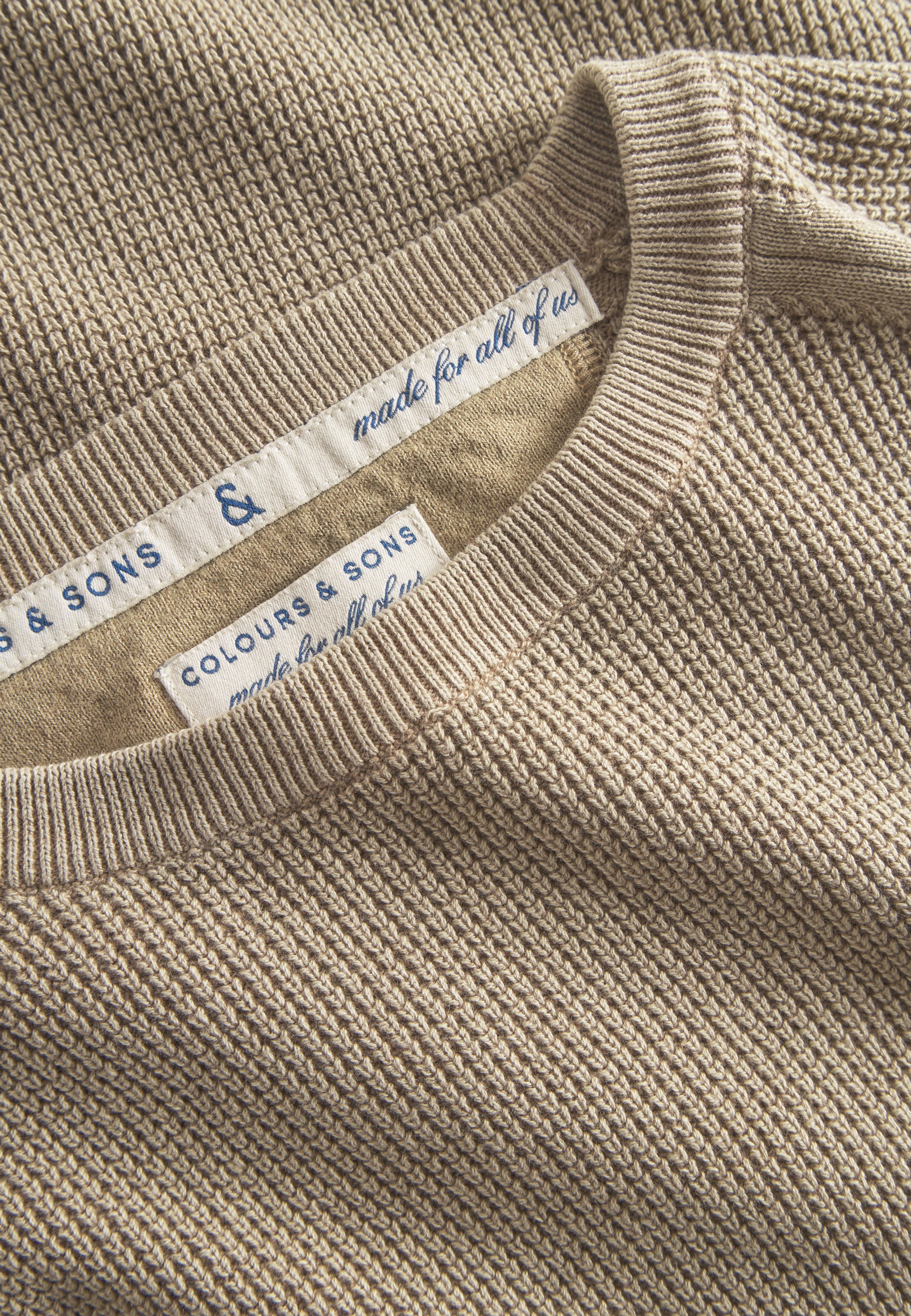 Roundneck-Washed in Tent Pullover (Pull à col rond lavé dans une tente) Colours and Sons