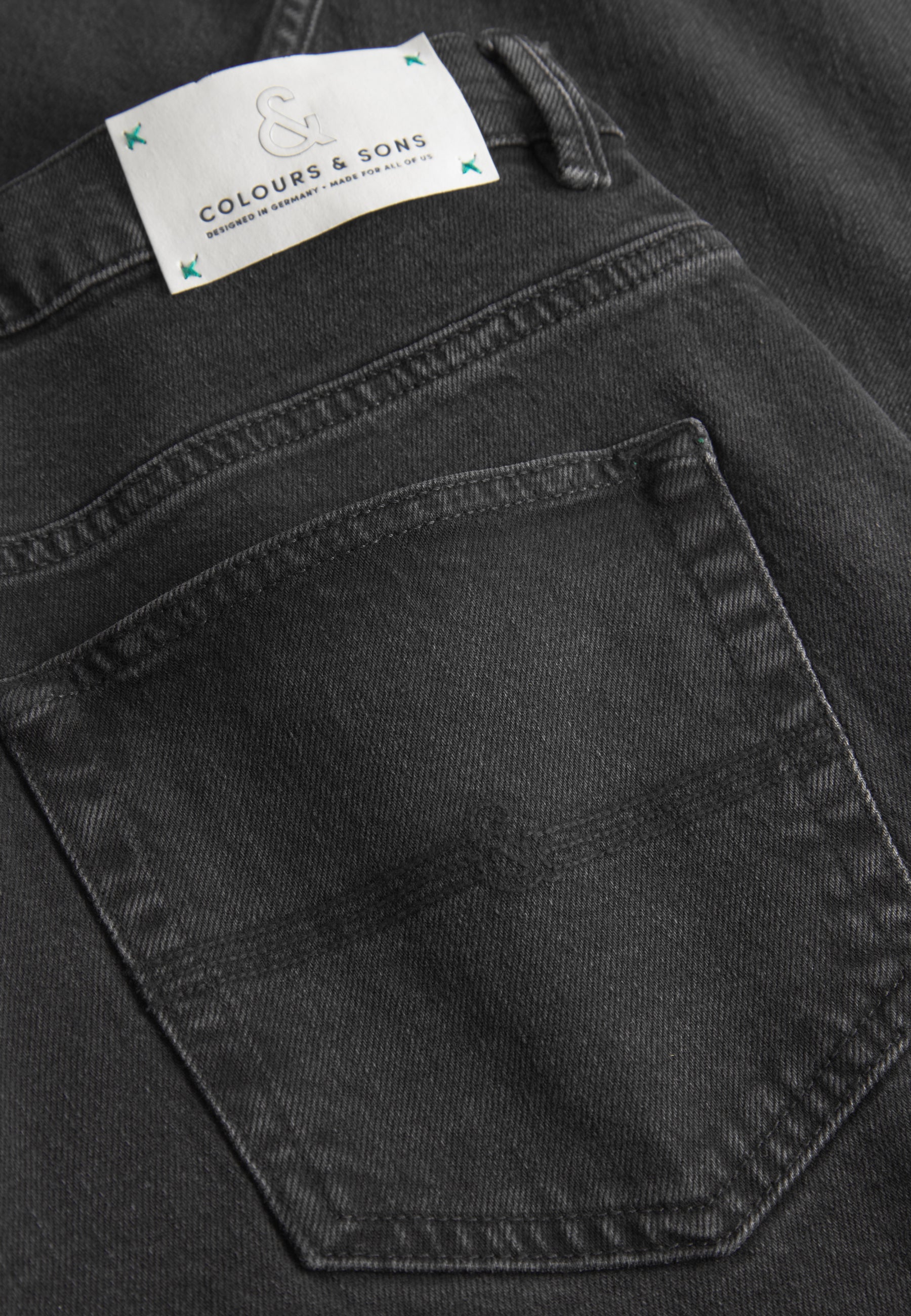 Denim Cropped en jeans noir délavé Colours and Sons