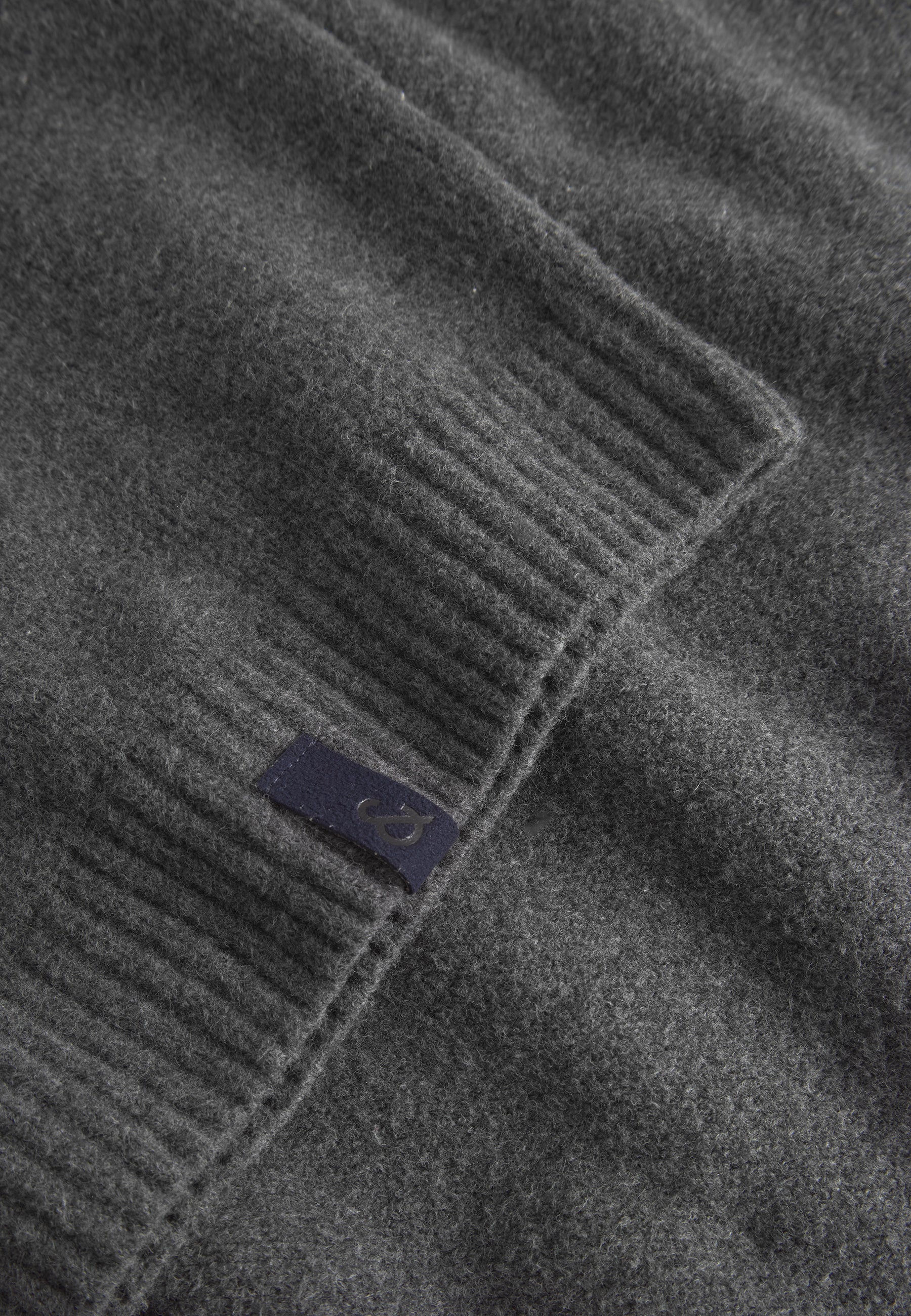 Pull en laine Mock-Zip Touch in Stone Colours and Sons