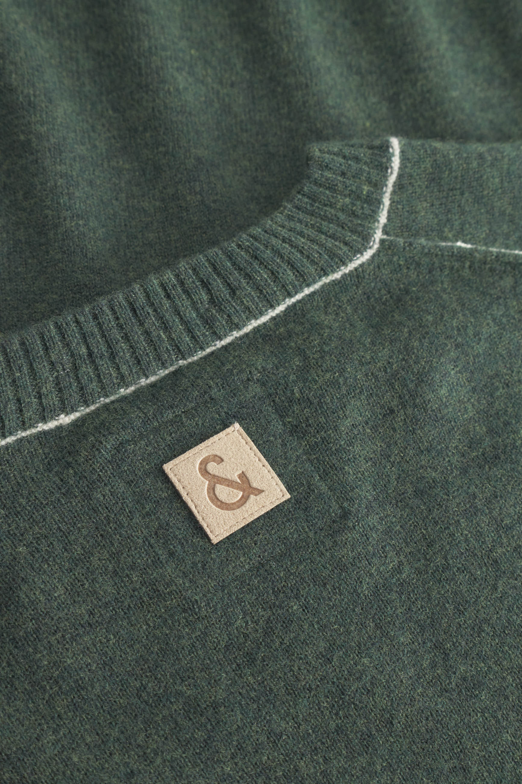 Roundneck Merino Blend en pull Yucca Colours and Sons