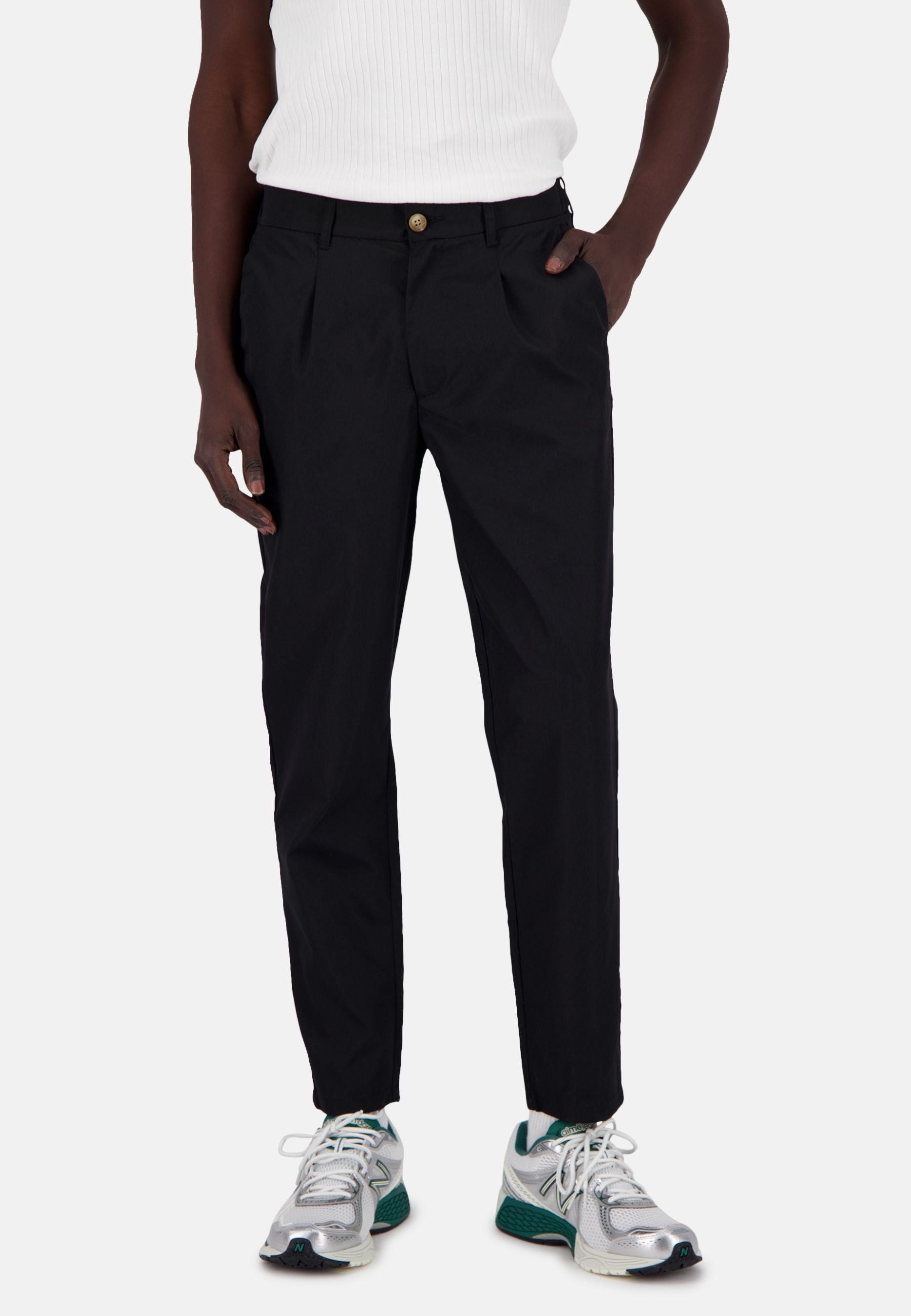 Pants-Cropped in Black Pantalon Colours and Sons