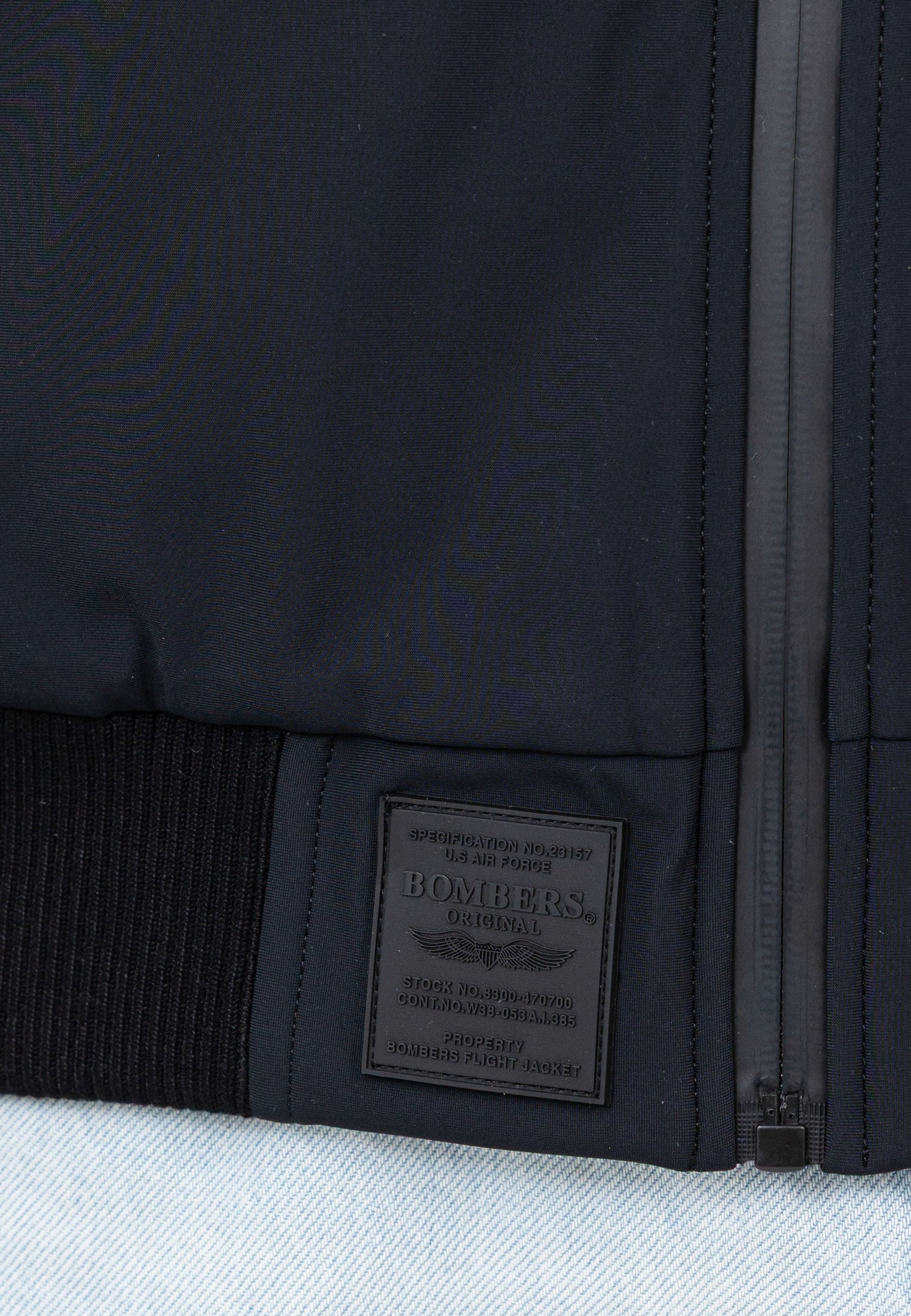 Edwards-M in Black Vestes Bombers Original