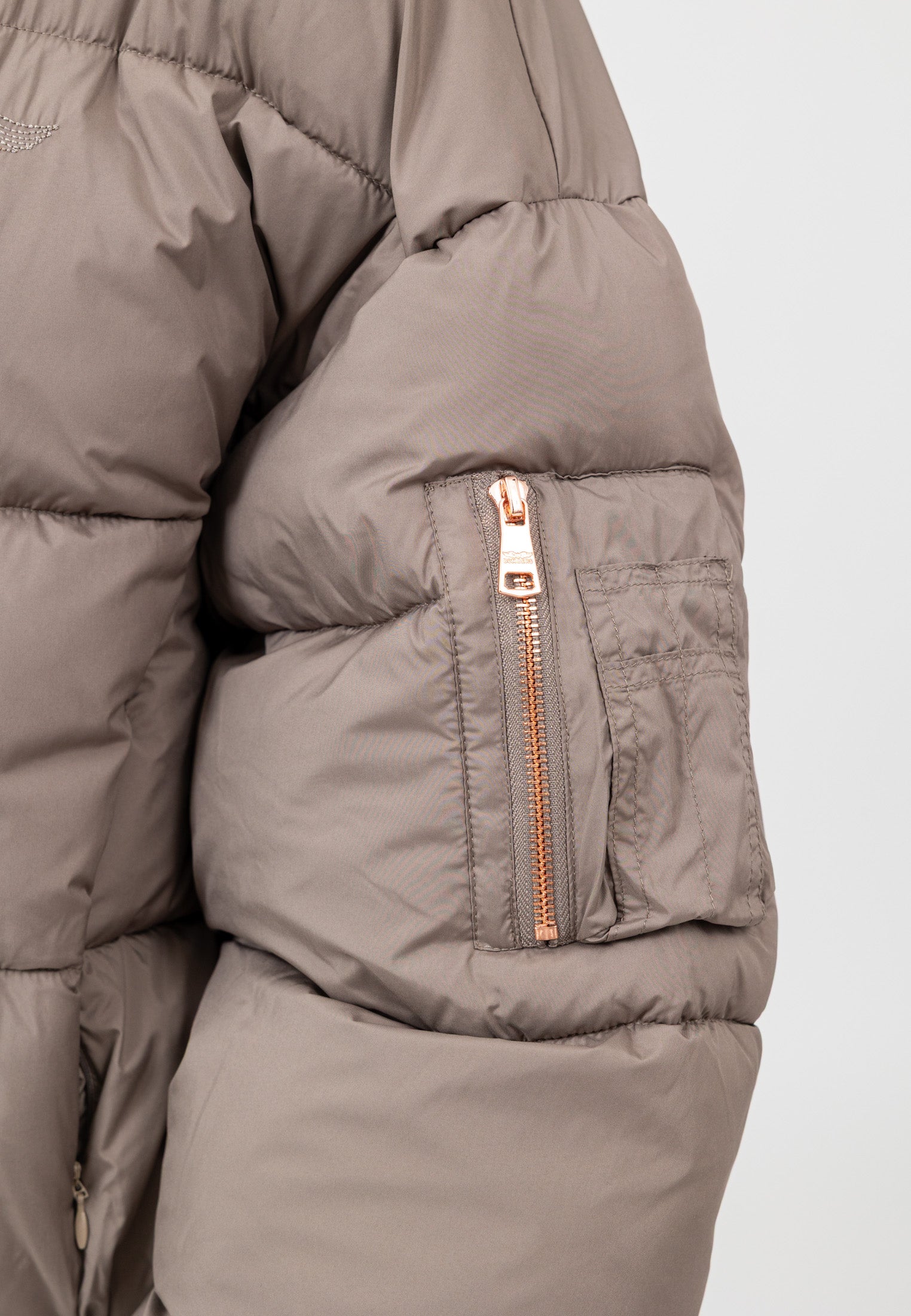 Hill-W in Taupe Vestes Bombers Original