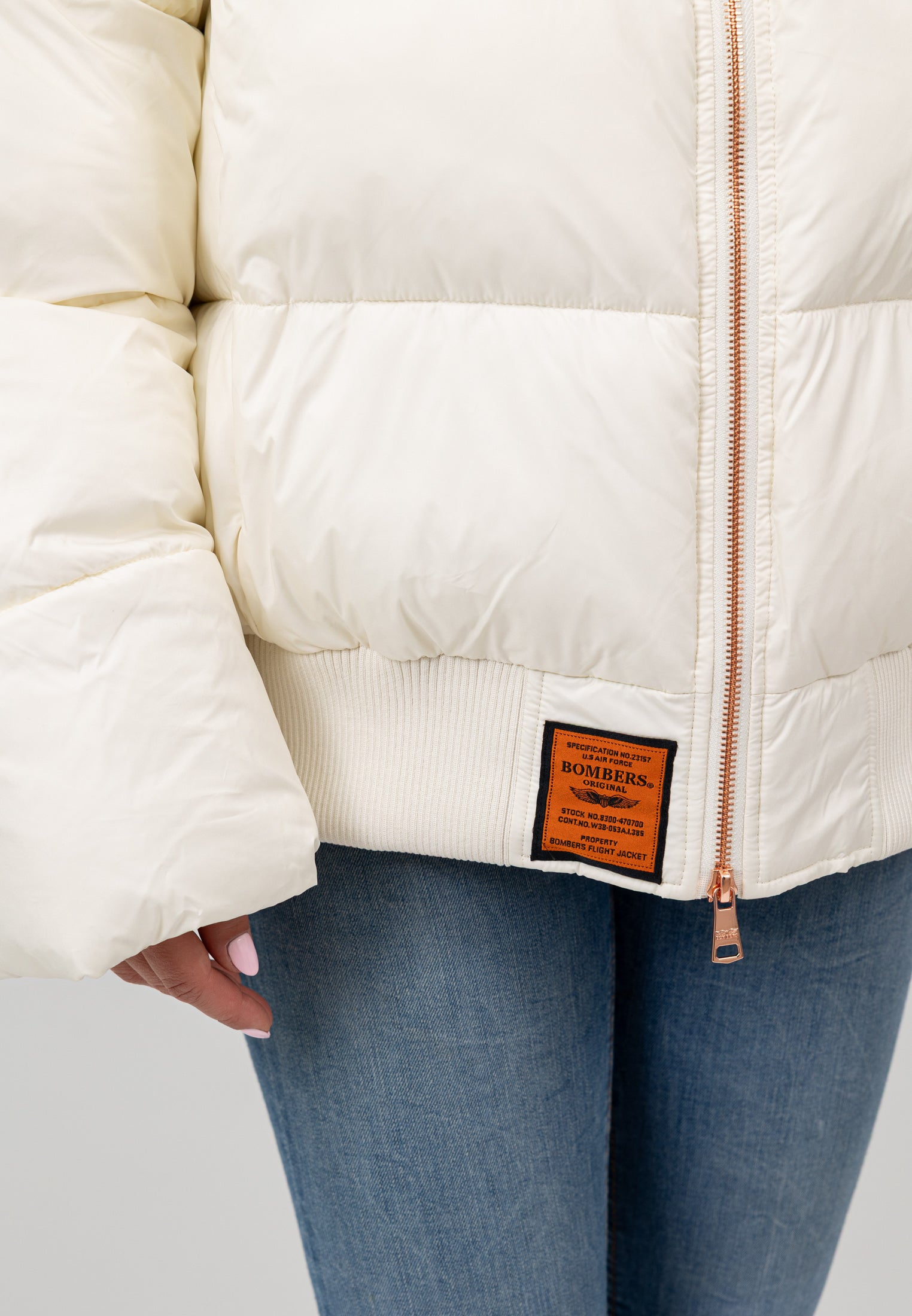 Hill-W in White Vestes Bombers Original