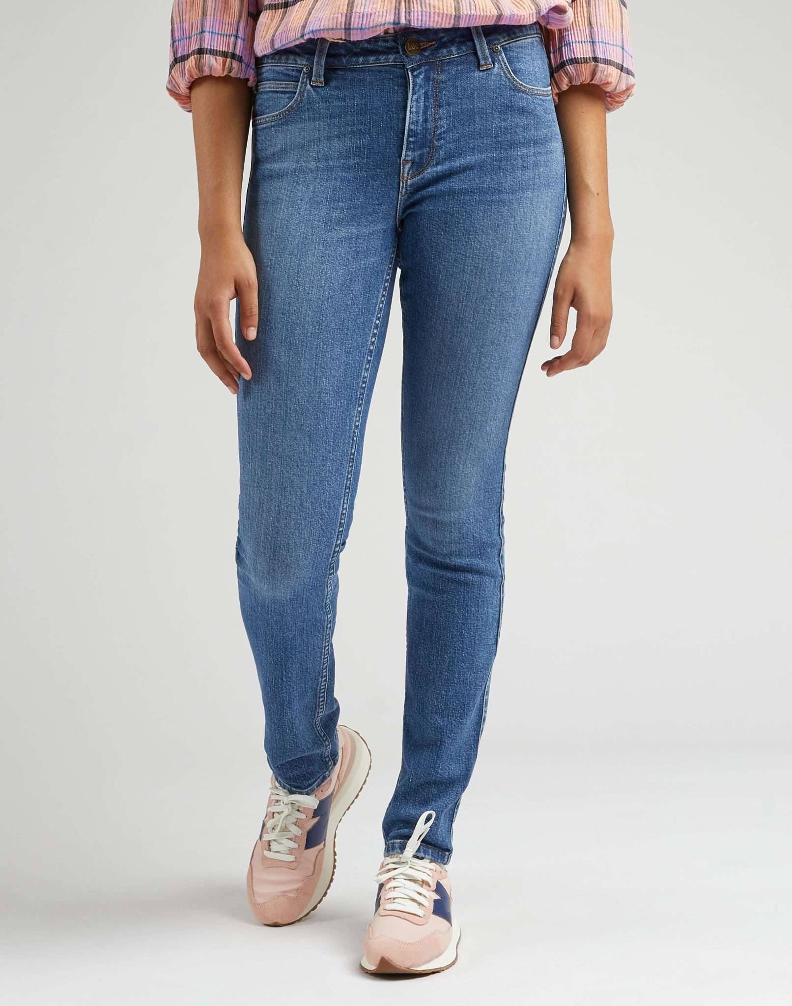 Elly en jeans Feels Like Indigo Lee