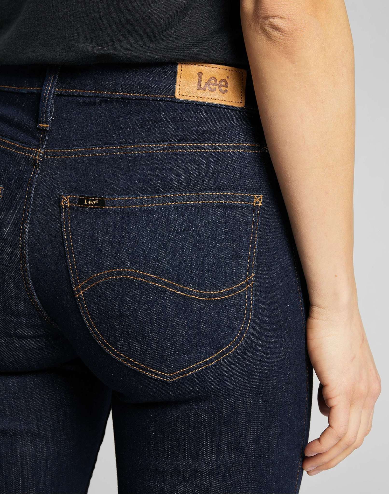 Jeans Elly in One Wash Lee