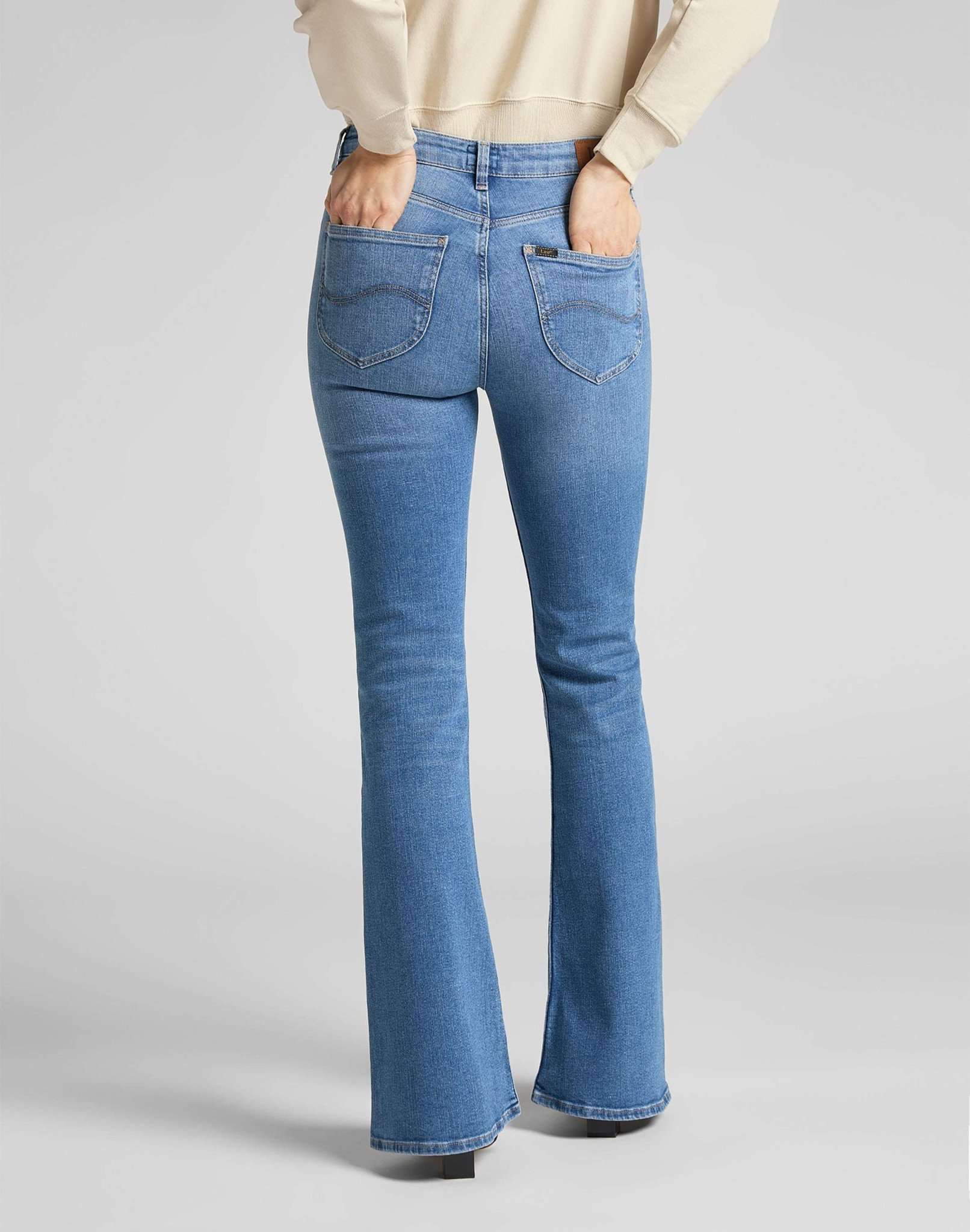 Breese en jeans jade Lee