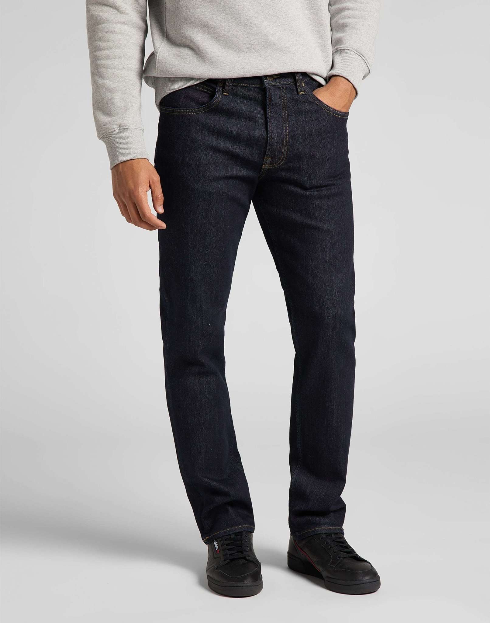 Brooklyn Straight in Rinse Jeans Lee